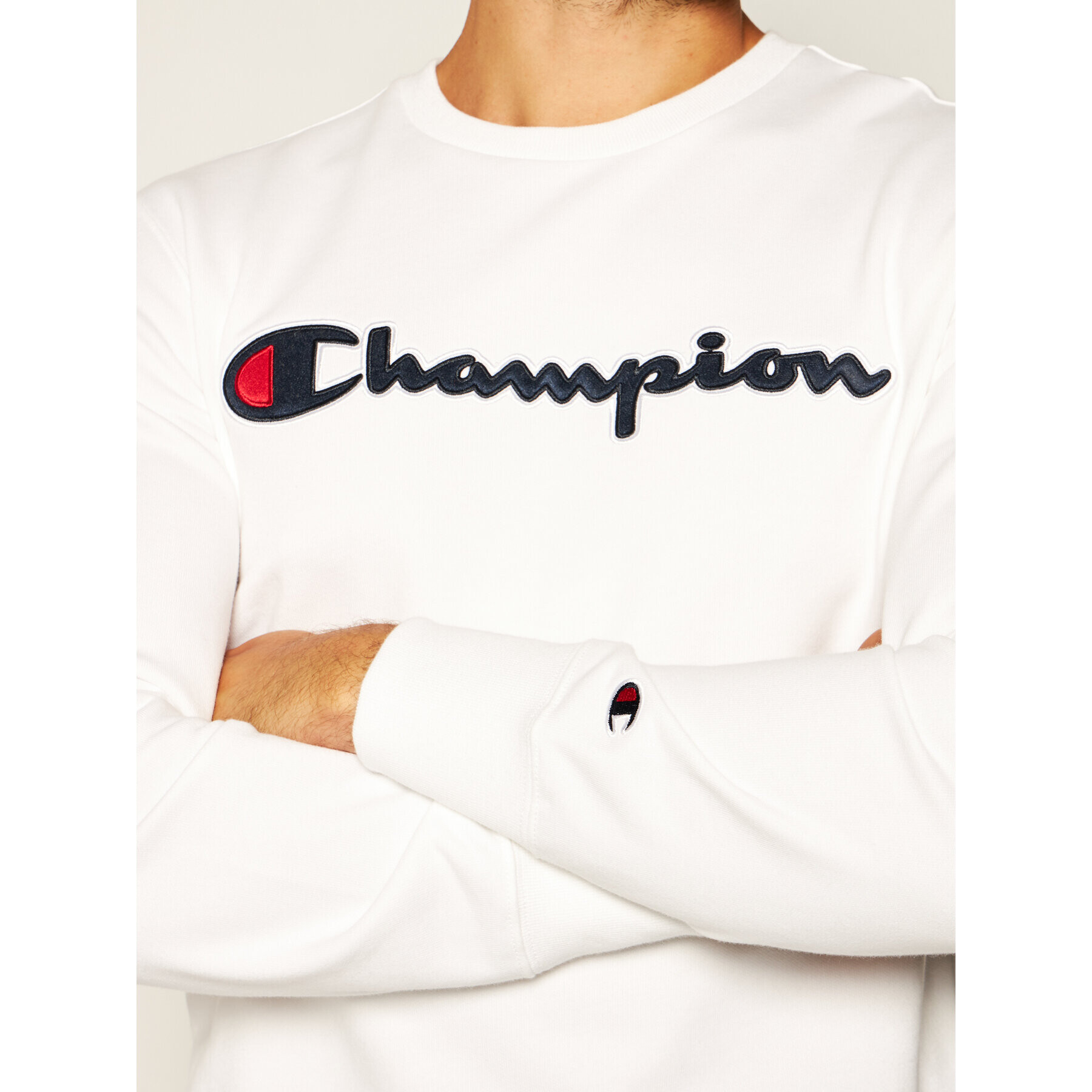 Champion Суитшърт Satin Script Logo 214188 Бял Comfort Fit - Pepit.bg