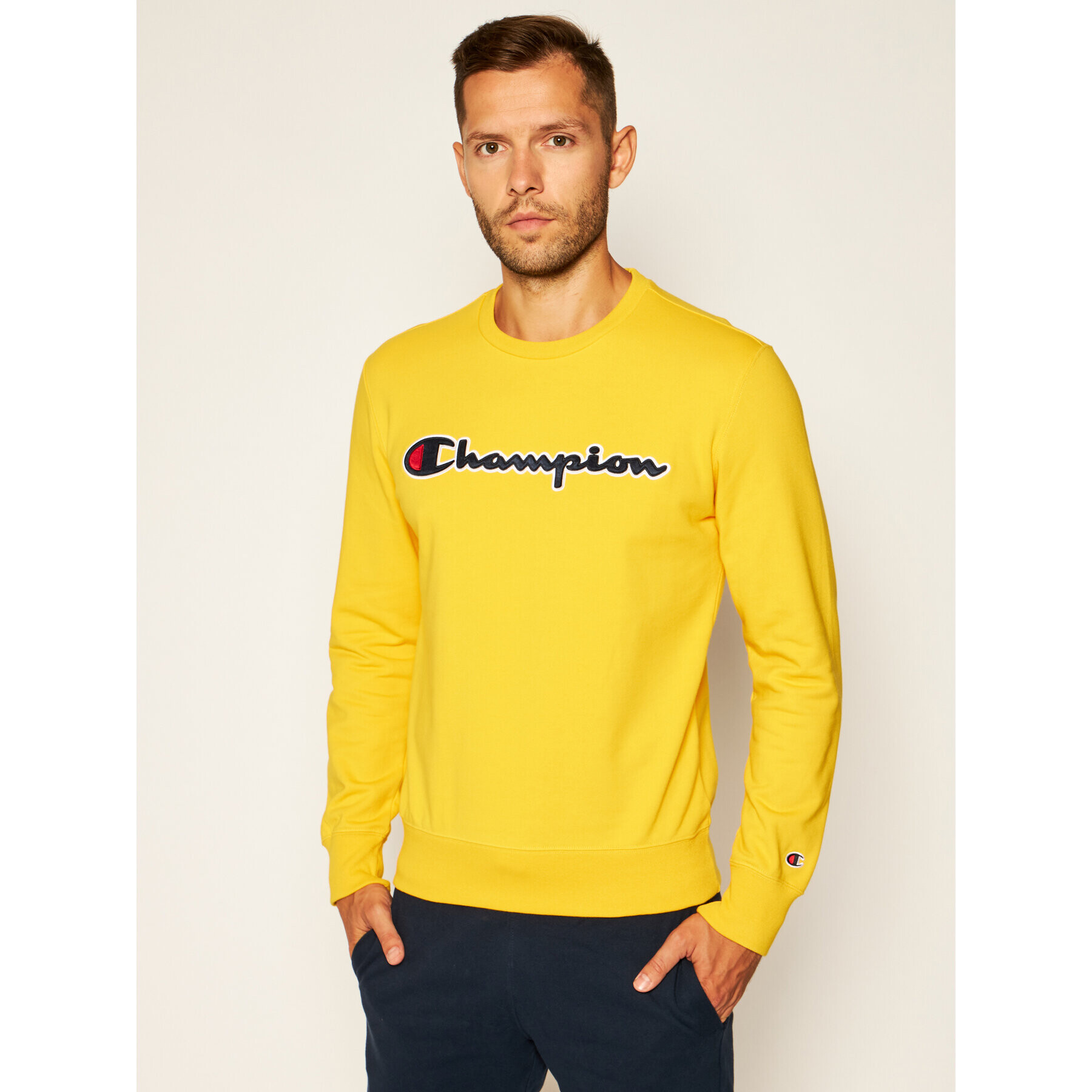 Champion Суитшърт Satin Script Logo 214188 Жълт Comfort Fit - Pepit.bg