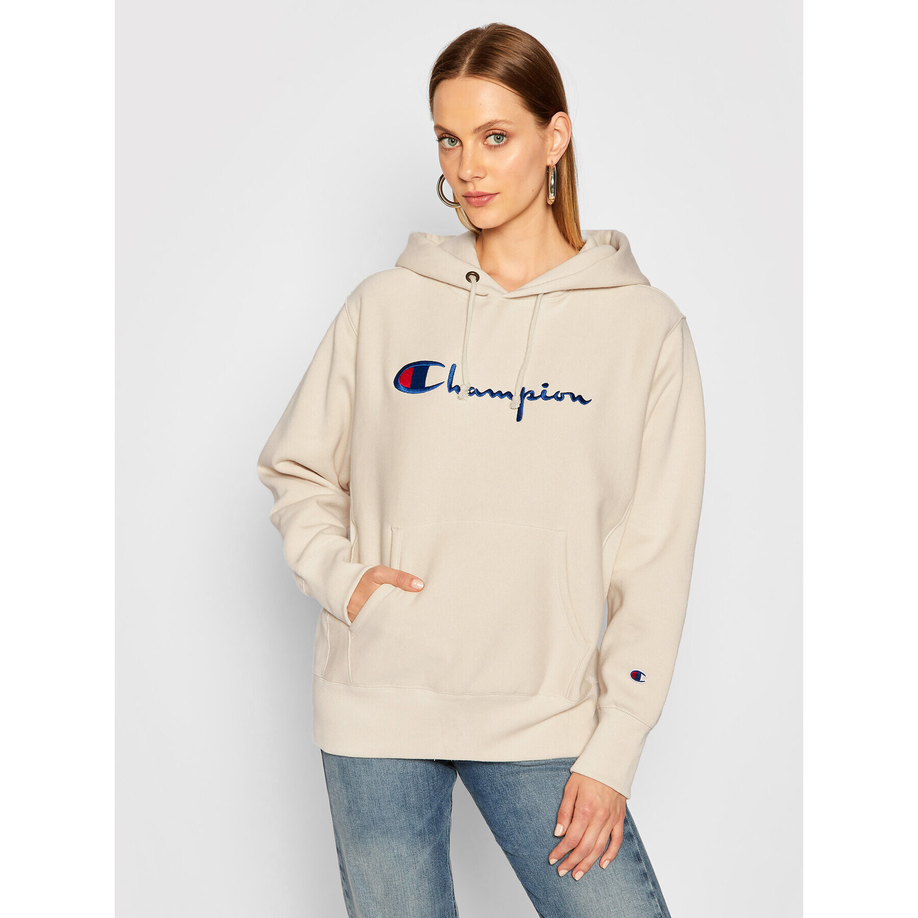 Champion Суитшърт Script Logo 113794 Бежов Regular Fit - Pepit.bg