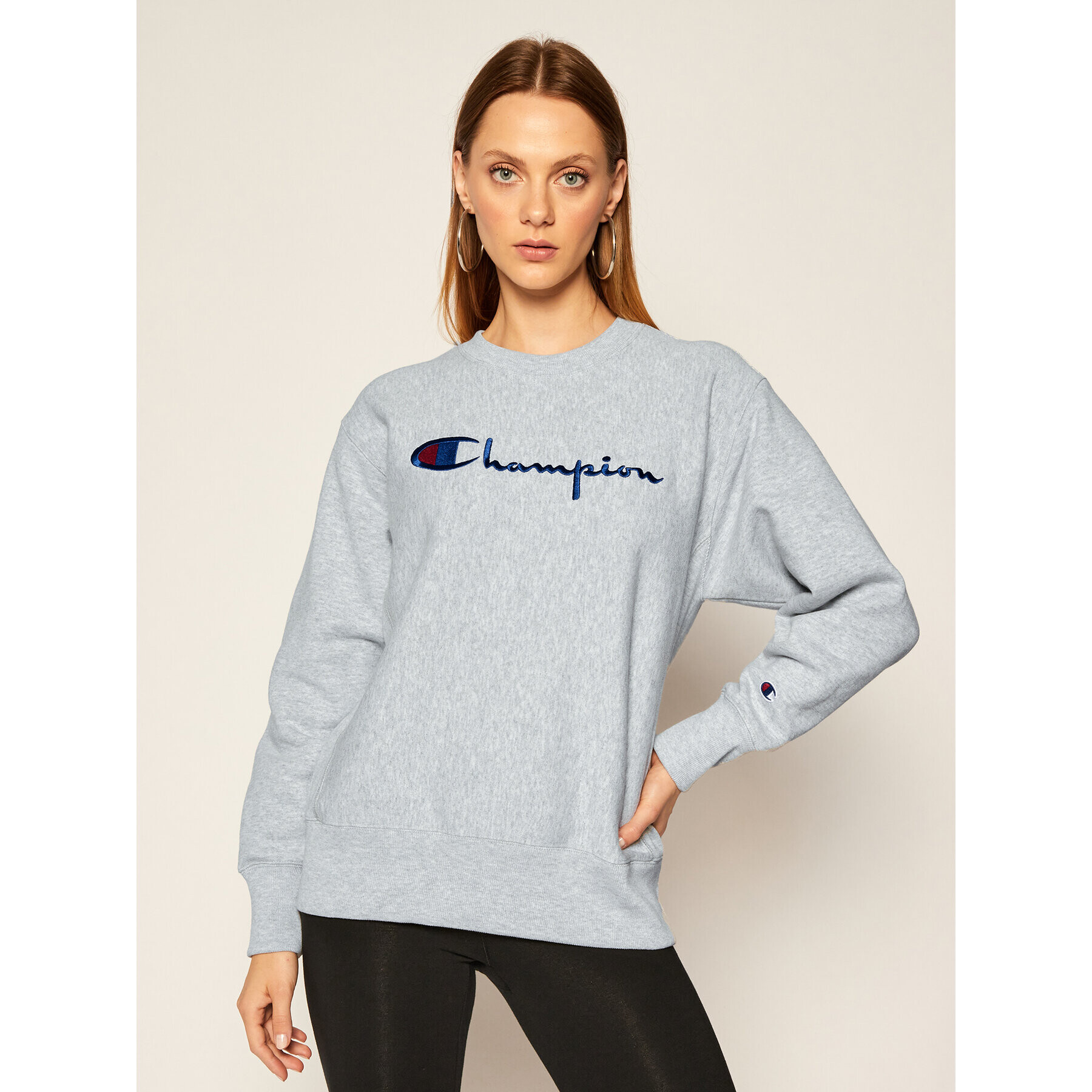 Champion Суитшърт Script Logo 113795 Сив Regular Fit - Pepit.bg