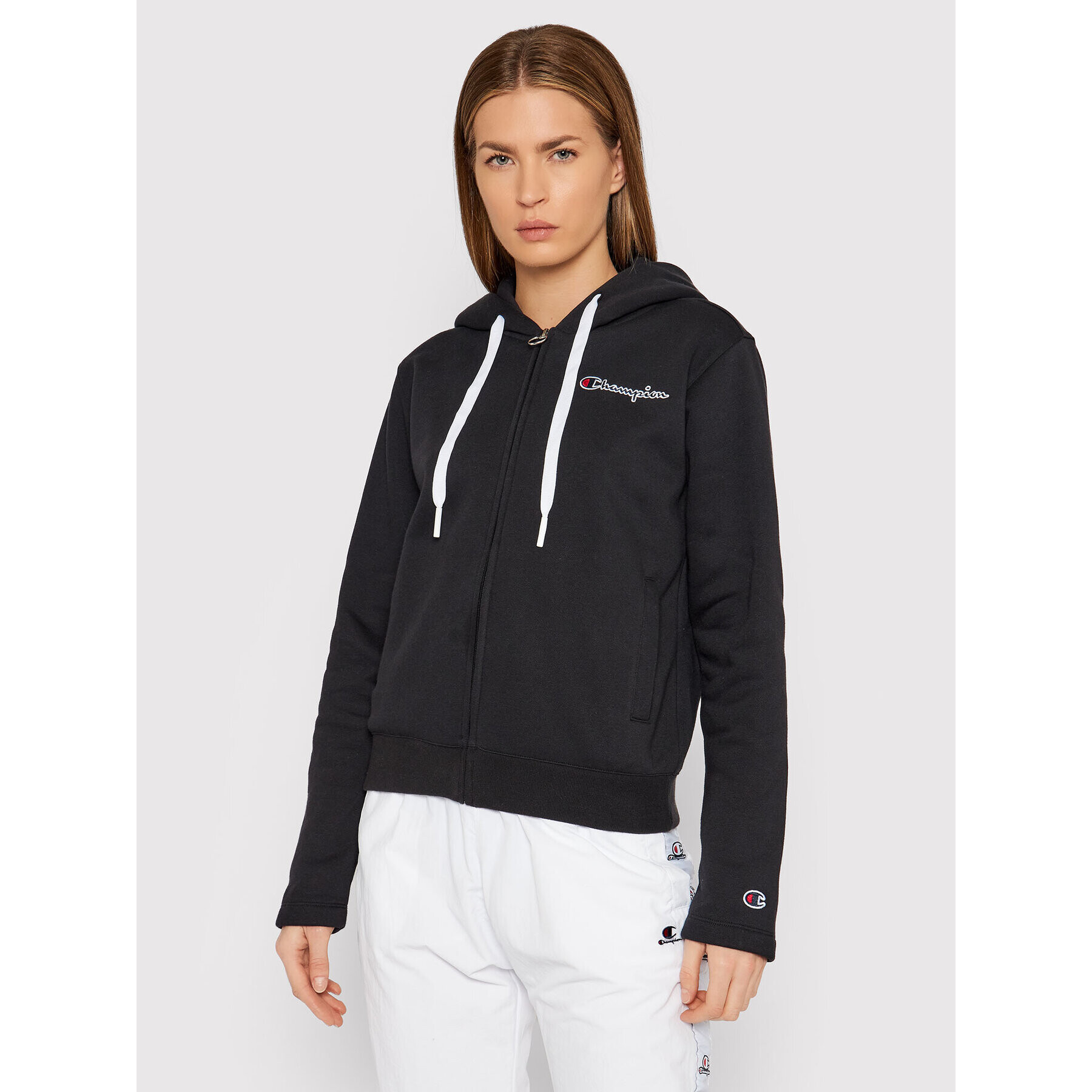 Champion Суитшърт Script Logo 114464 Черен Regular Fit - Pepit.bg