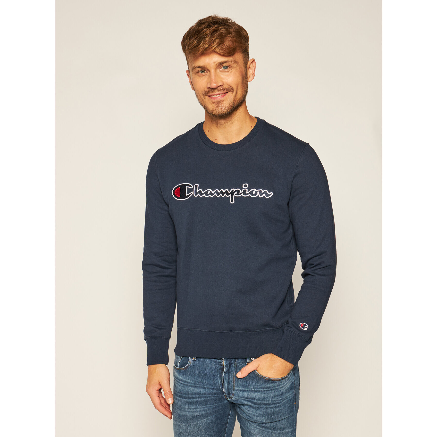 Champion Суитшърт Script Logo 214720 Тъмносин Comfort Fit - Pepit.bg