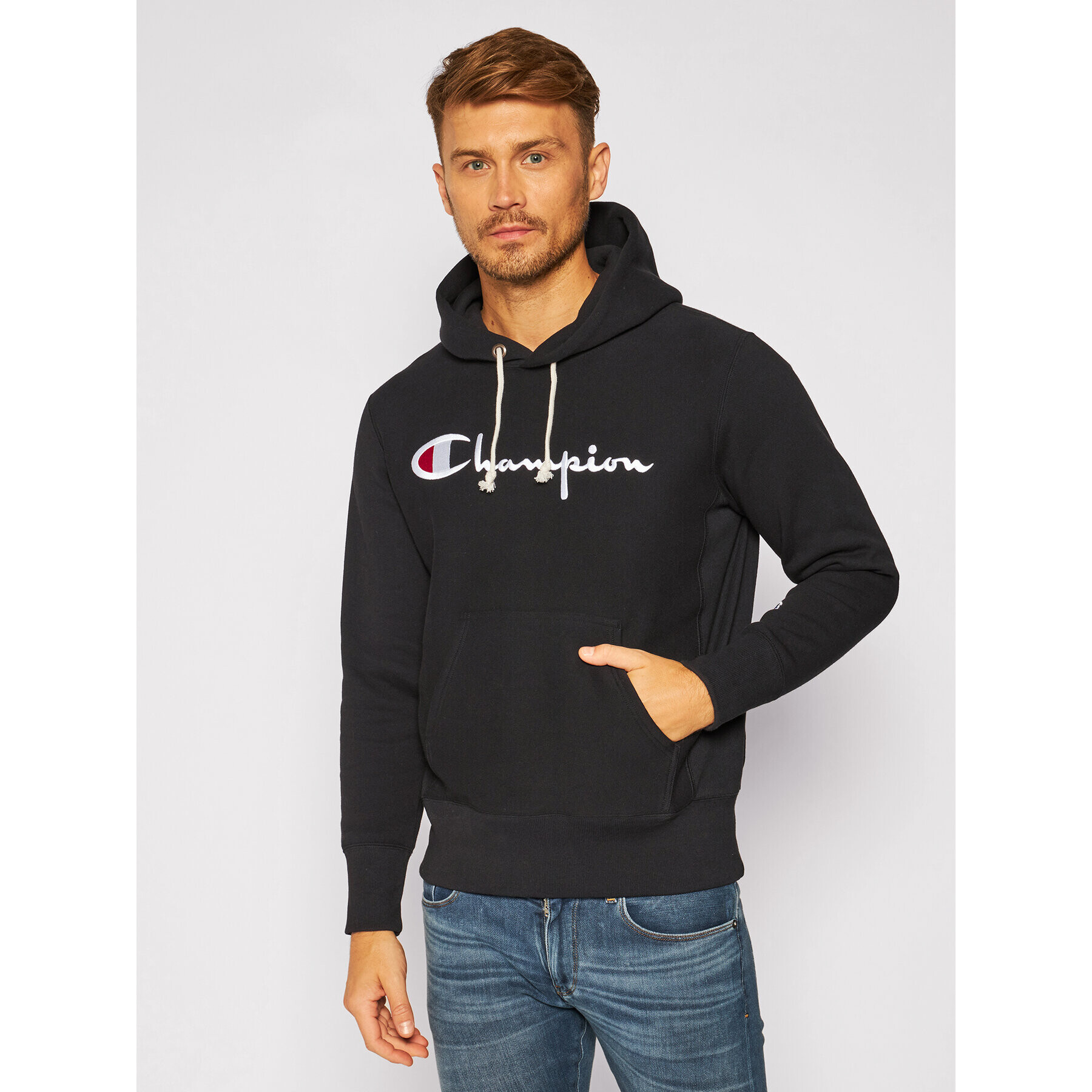 Champion Суитшърт Script Logo 215210 Черен Custom Fit - Pepit.bg