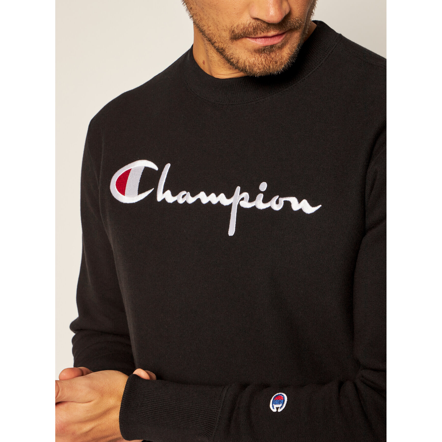 Champion Суитшърт Script Logo 215211 Черен Custom Fit - Pepit.bg