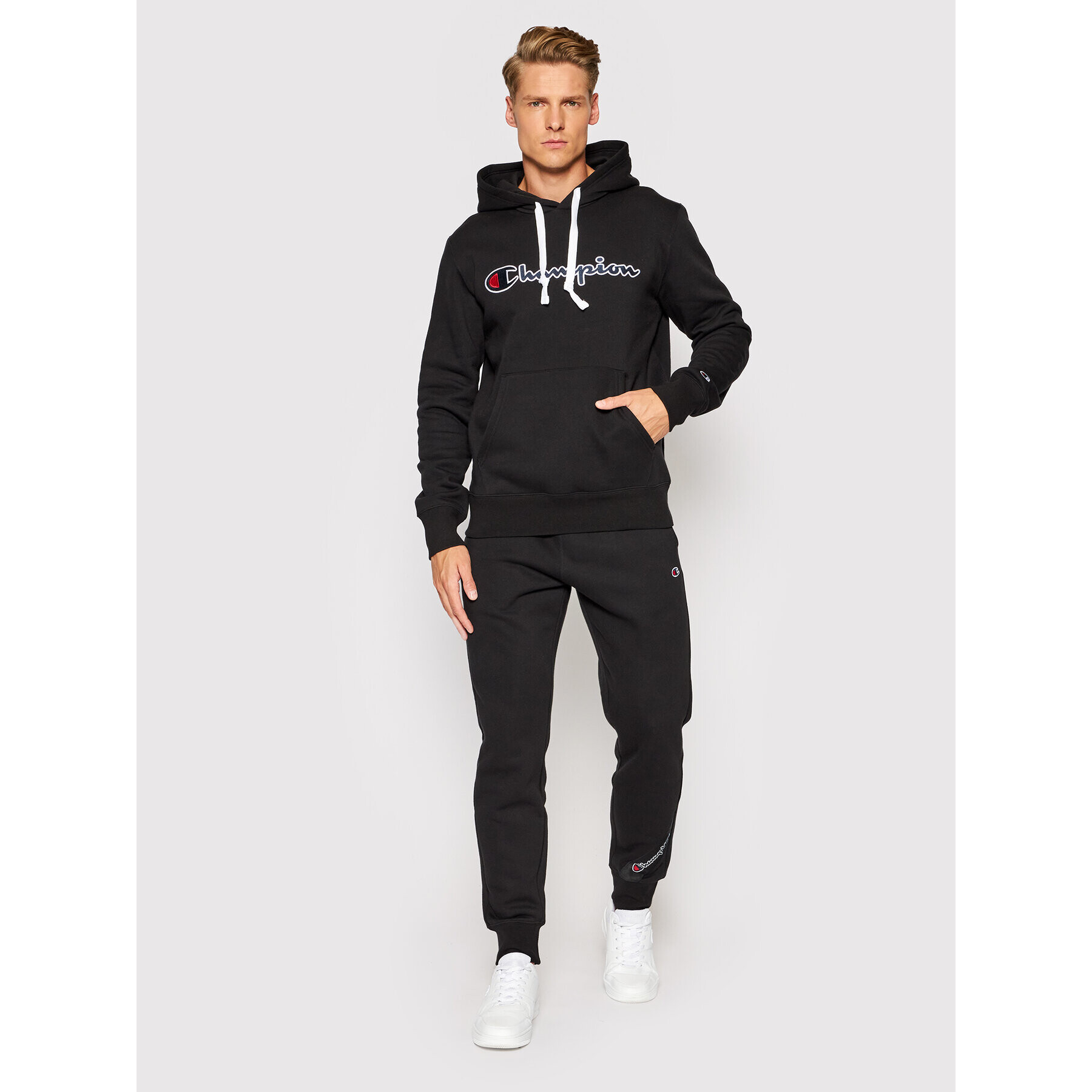 Champion Суитшърт Script Logo 216470 Черен Comfort Fit - Pepit.bg