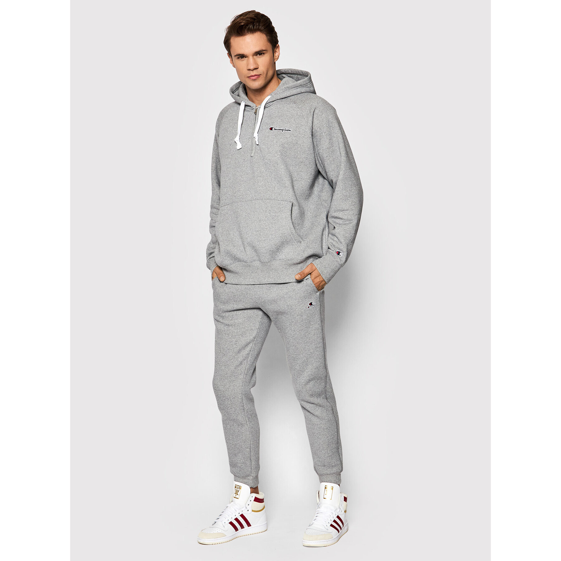 Champion Суитшърт Script Logo 216483 Сив Regular Fit - Pepit.bg