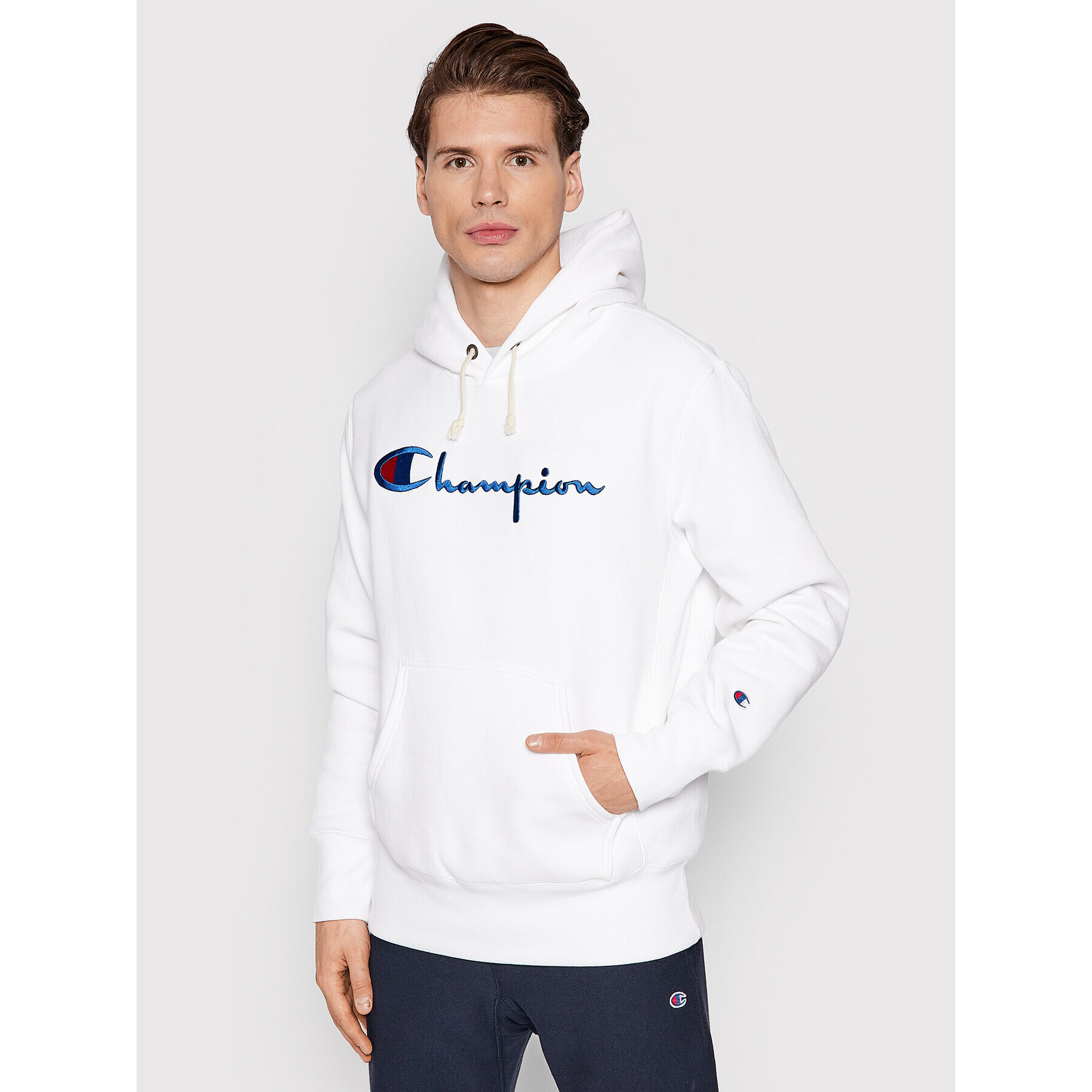 Champion Суитшърт Script Logo 216499 Бял Regular Fit - Pepit.bg