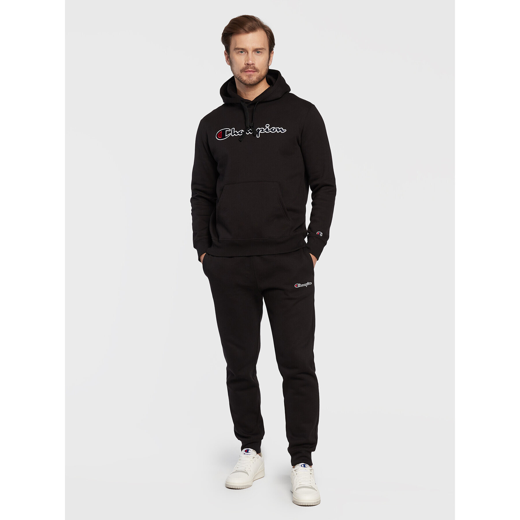 Champion Суитшърт Script Logo Embroidery 217858 Черен Regular Fit - Pepit.bg