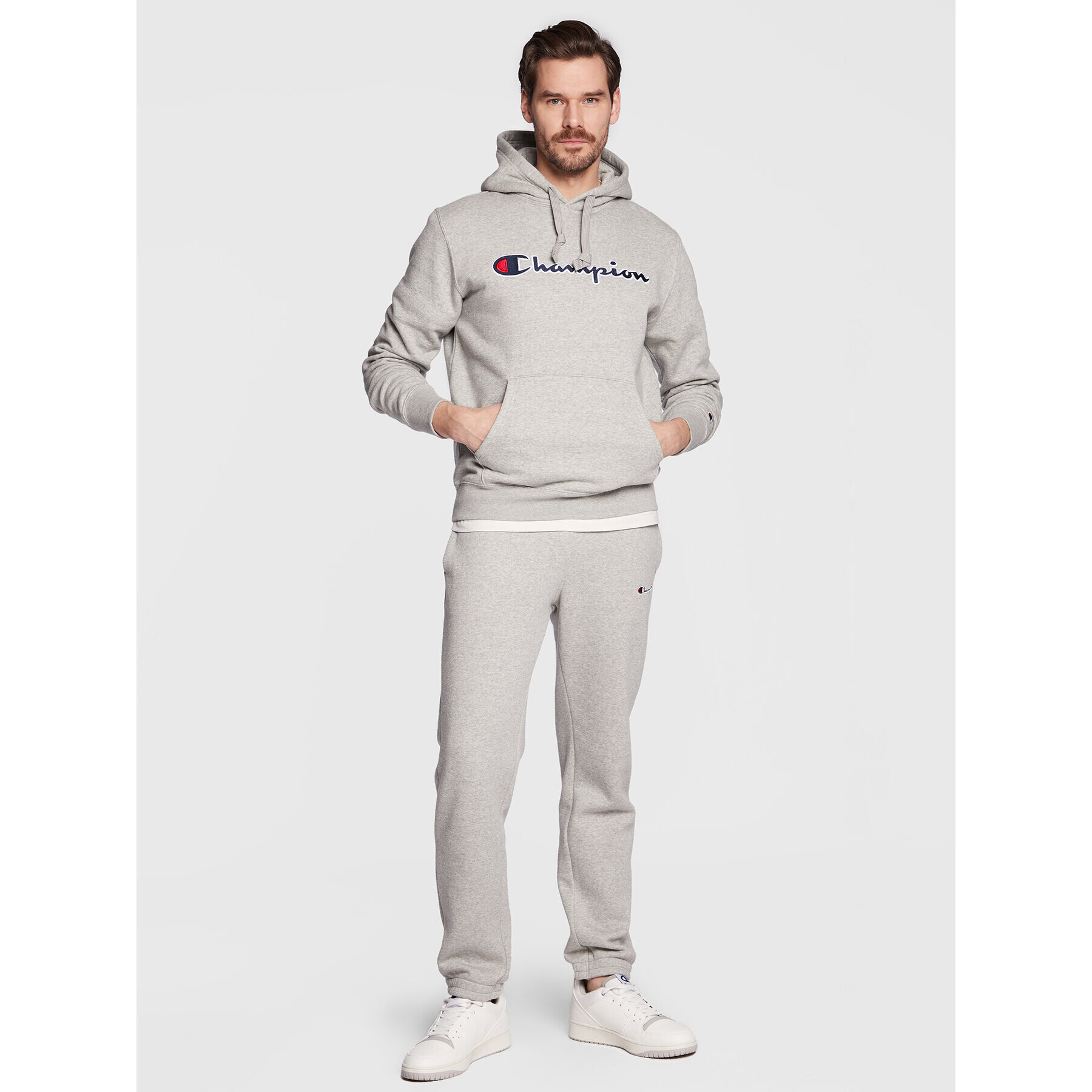 Champion Суитшърт Script Logo Embroidery 217858 Сив Regular Fit - Pepit.bg