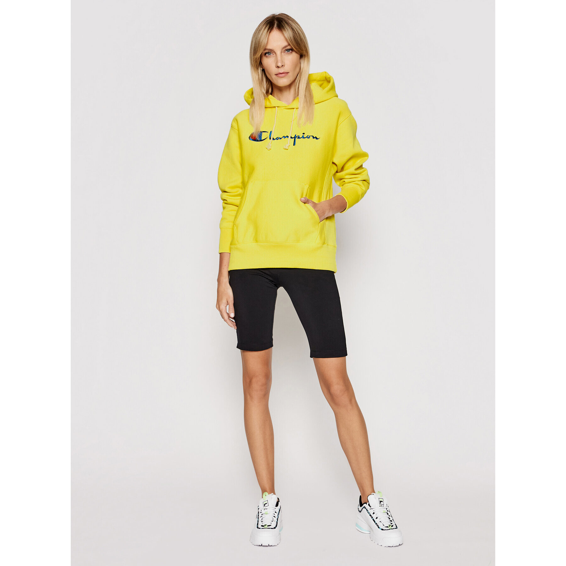 Champion Суитшърт Script Logo Reverse Weave 113149 Жълт Regular Fit - Pepit.bg