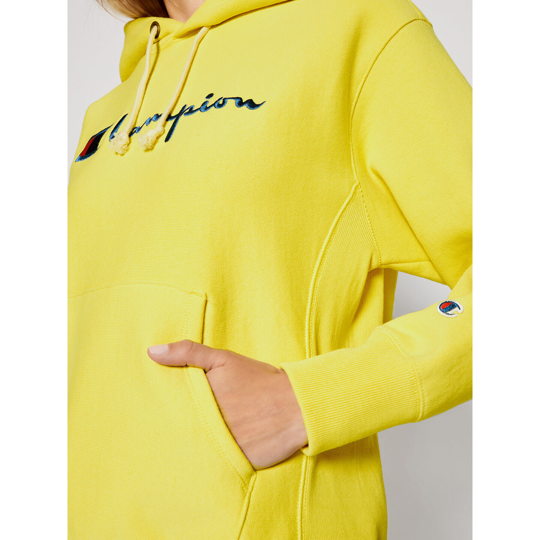 Champion Суитшърт Script Logo Reverse Weave 113149 Жълт Regular Fit - Pepit.bg