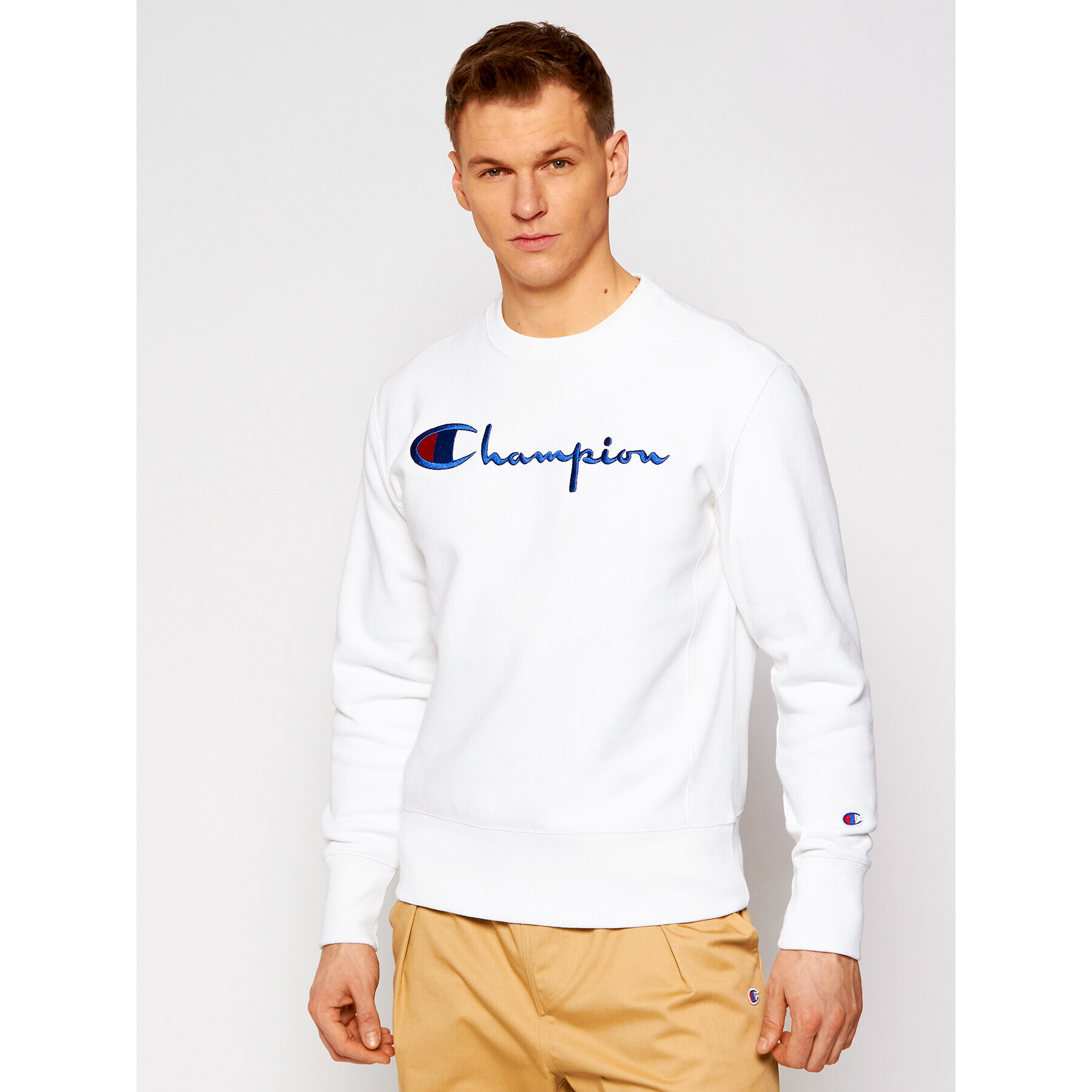 Champion Суитшърт Script Logo Reverse Weave 215160 Бял Custom Fit - Pepit.bg