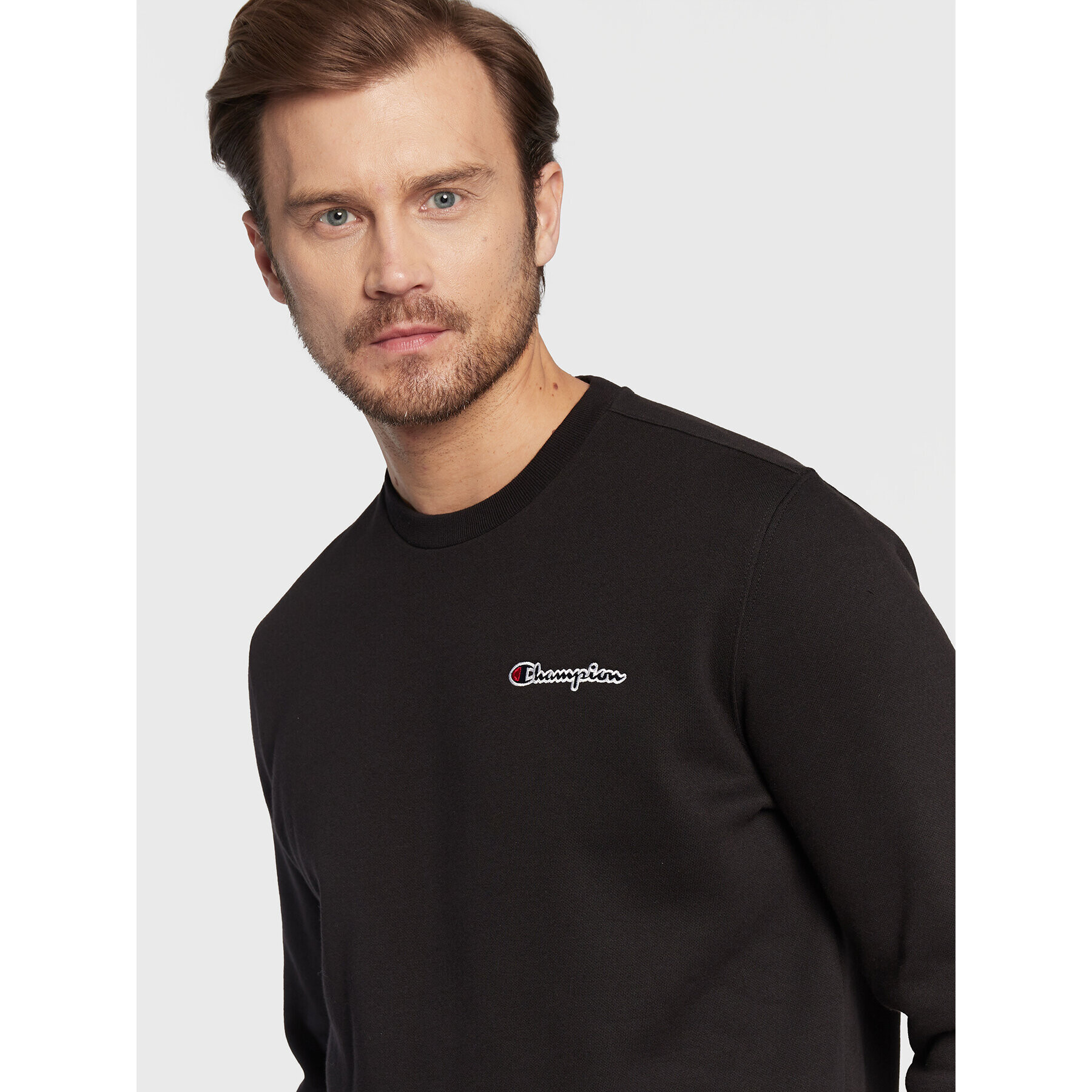 Champion Суитшърт Small Script Logo Embroidery 217863 Черен Regular Fit - Pepit.bg