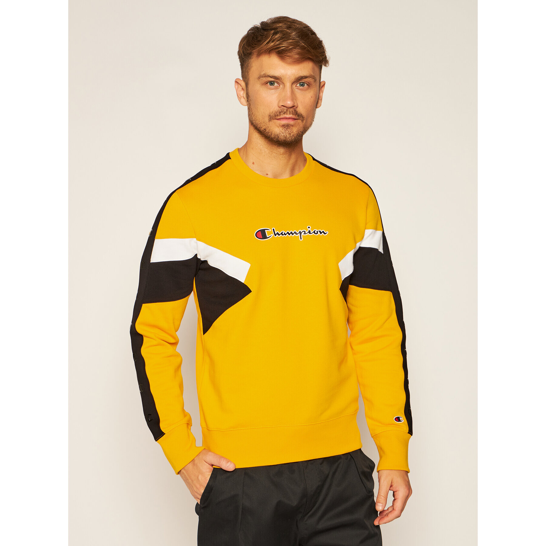 Champion Суитшърт Sweatshirt 214786 Жълт Comfort Fit - Pepit.bg
