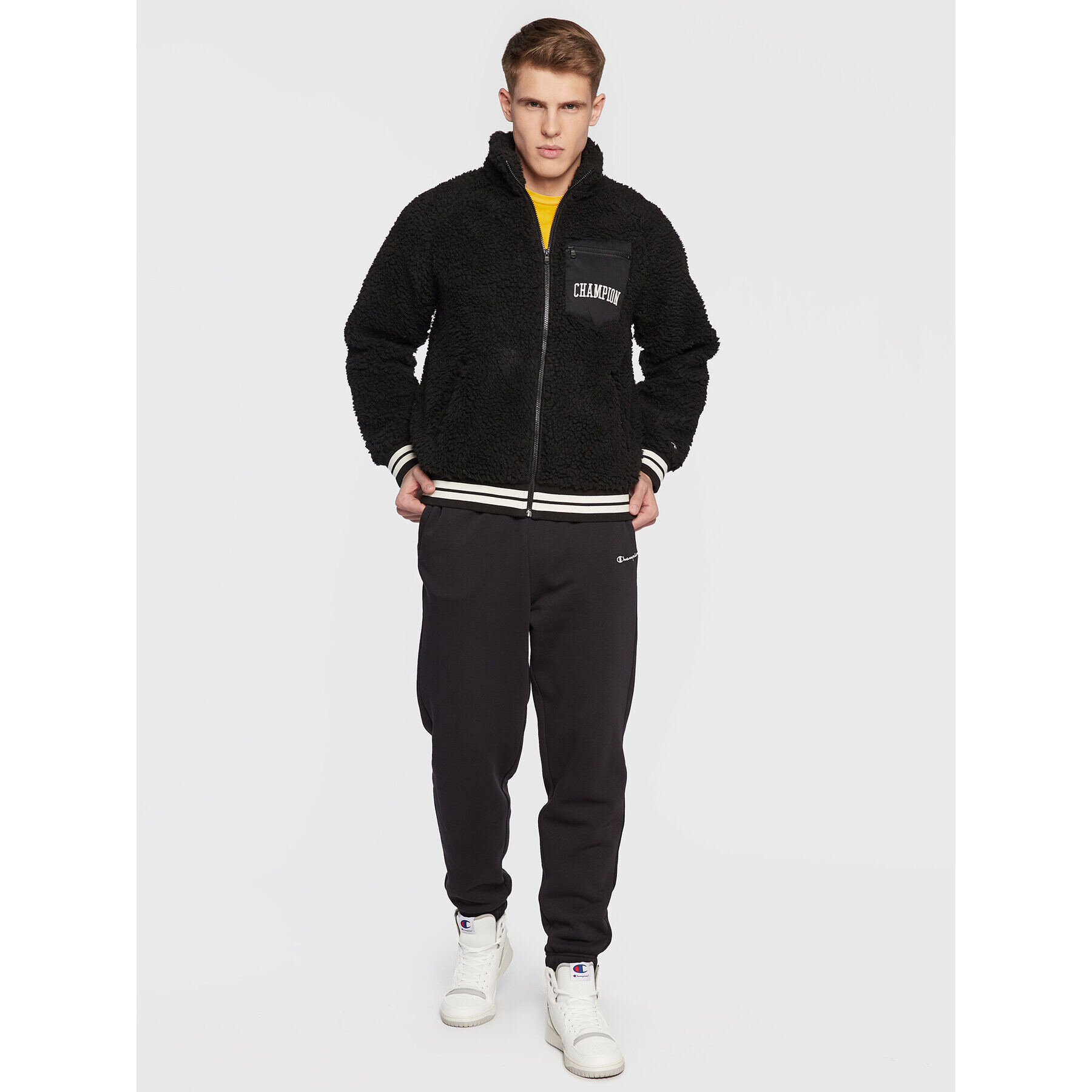 Champion Суитшърт Teddy Fleece 218096 Черен Regular Fit - Pepit.bg