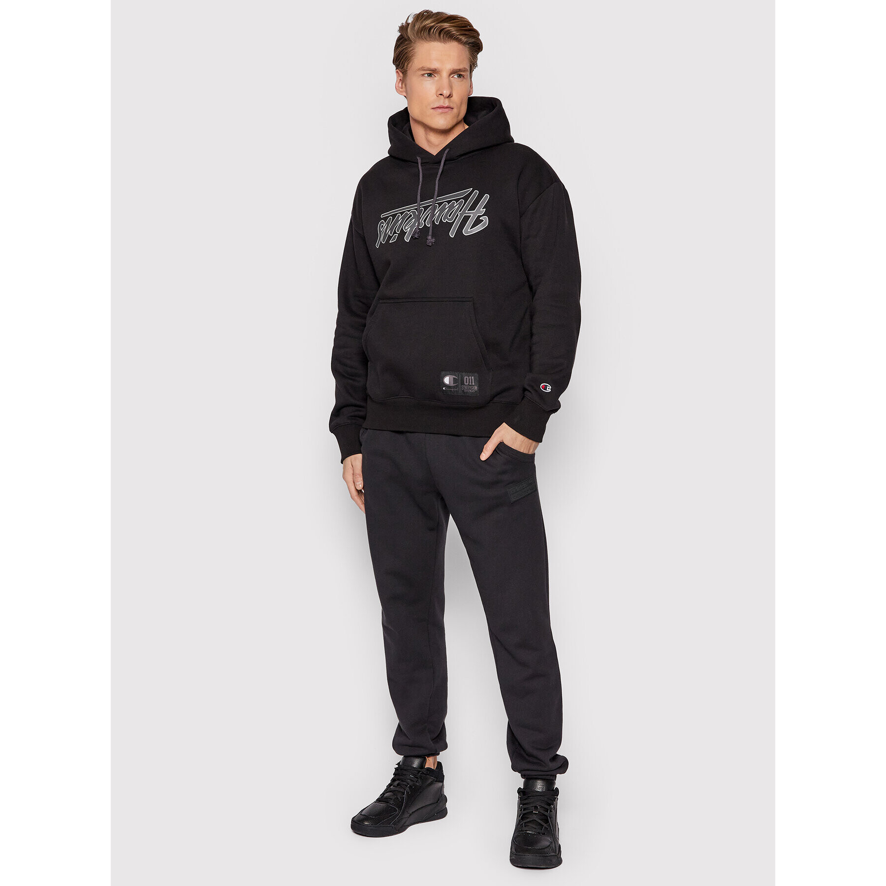 Champion Суитшърт Unisex STRANGER THINGS Hawkins 217751 Черен American Fit - Pepit.bg