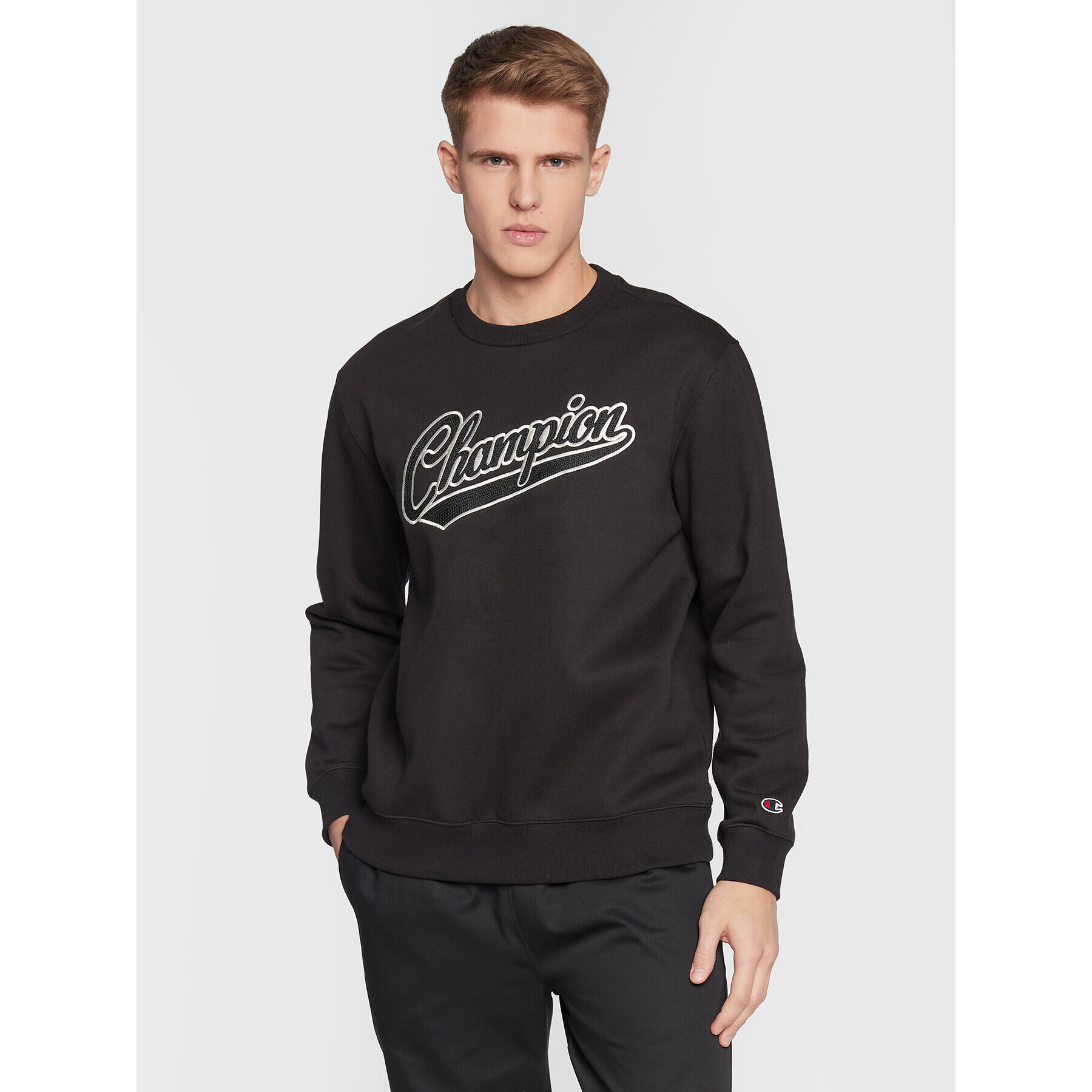 Champion Суитшърт Varsity Script Logo 217888 Черен Regular Fit - Pepit.bg