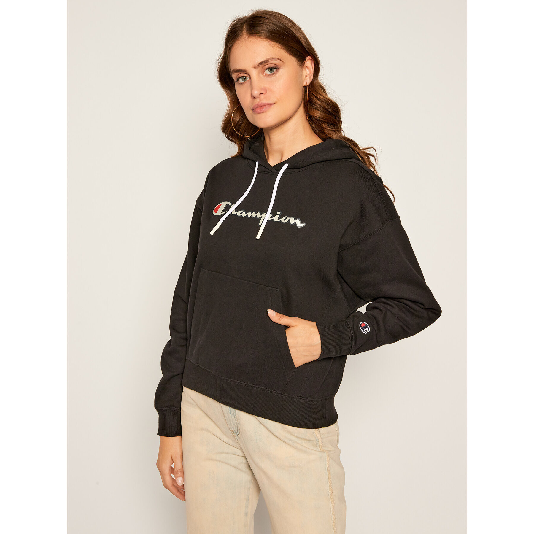 Champion Суитшърт Vintage Script Logo 112638 Черен Custom Fit - Pepit.bg