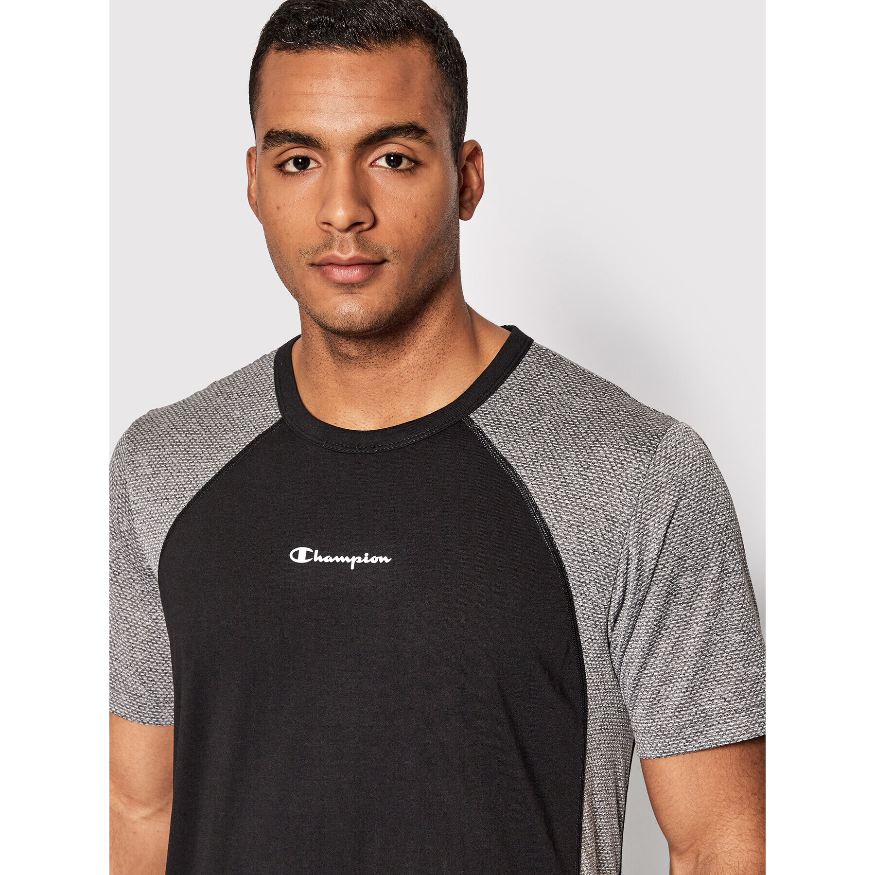Champion Тениска от техническо трико Micro Mesh Insert 217111 Черен Athletic Fit - Pepit.bg