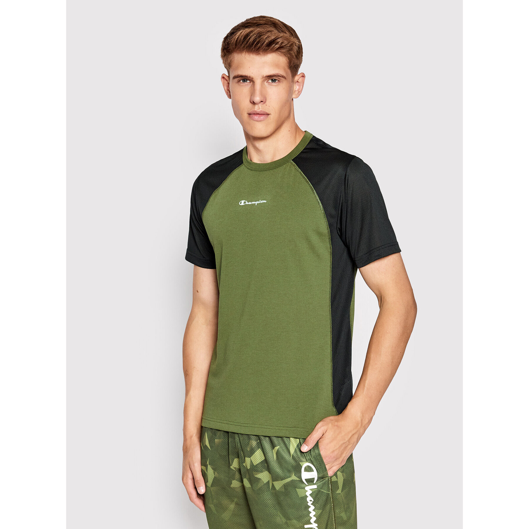 Champion Тениска от техническо трико Micro Mesh Insert 217111 Зелен Athletic Fit - Pepit.bg