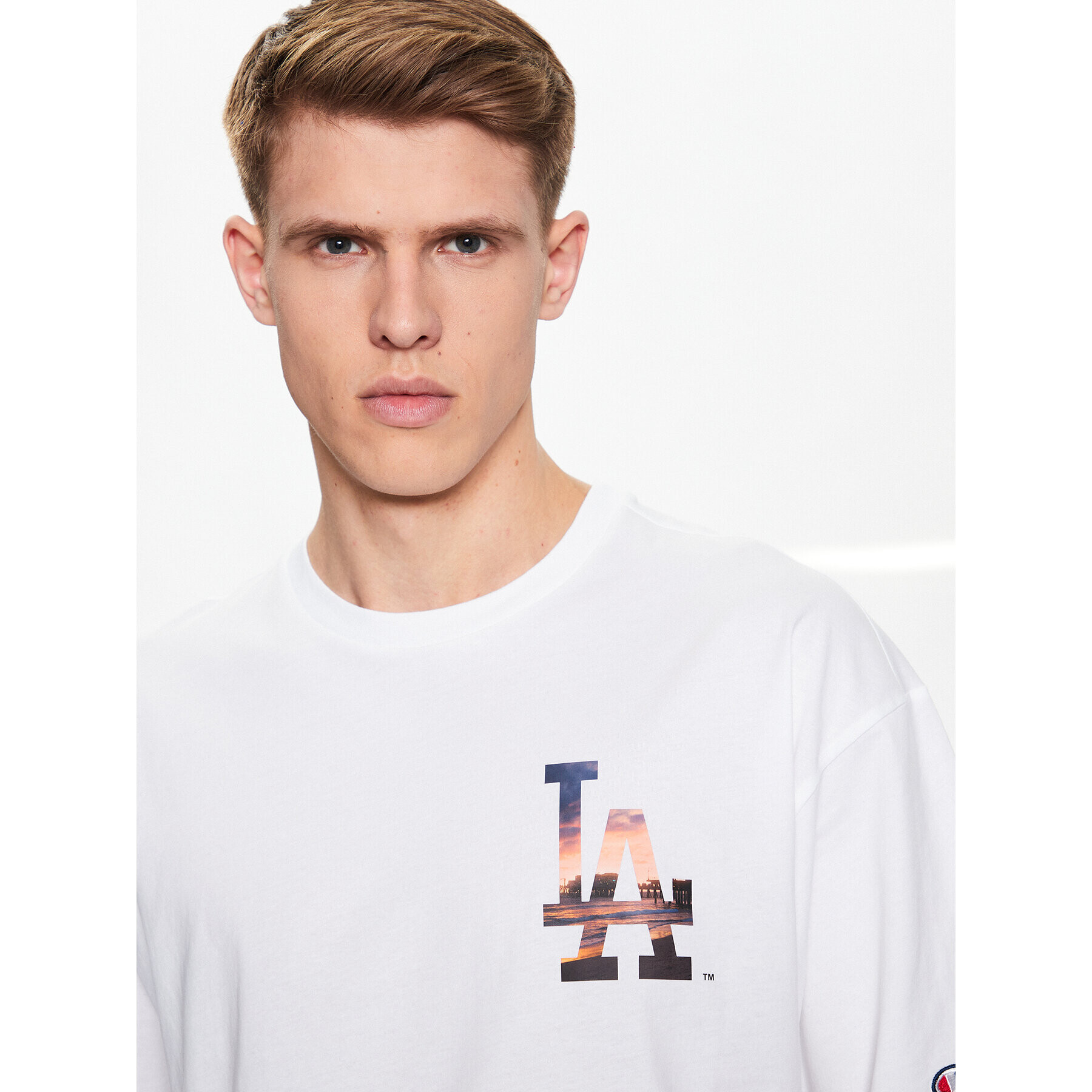 Champion Тишърт 218923 Бял Relaxed Fit - Pepit.bg