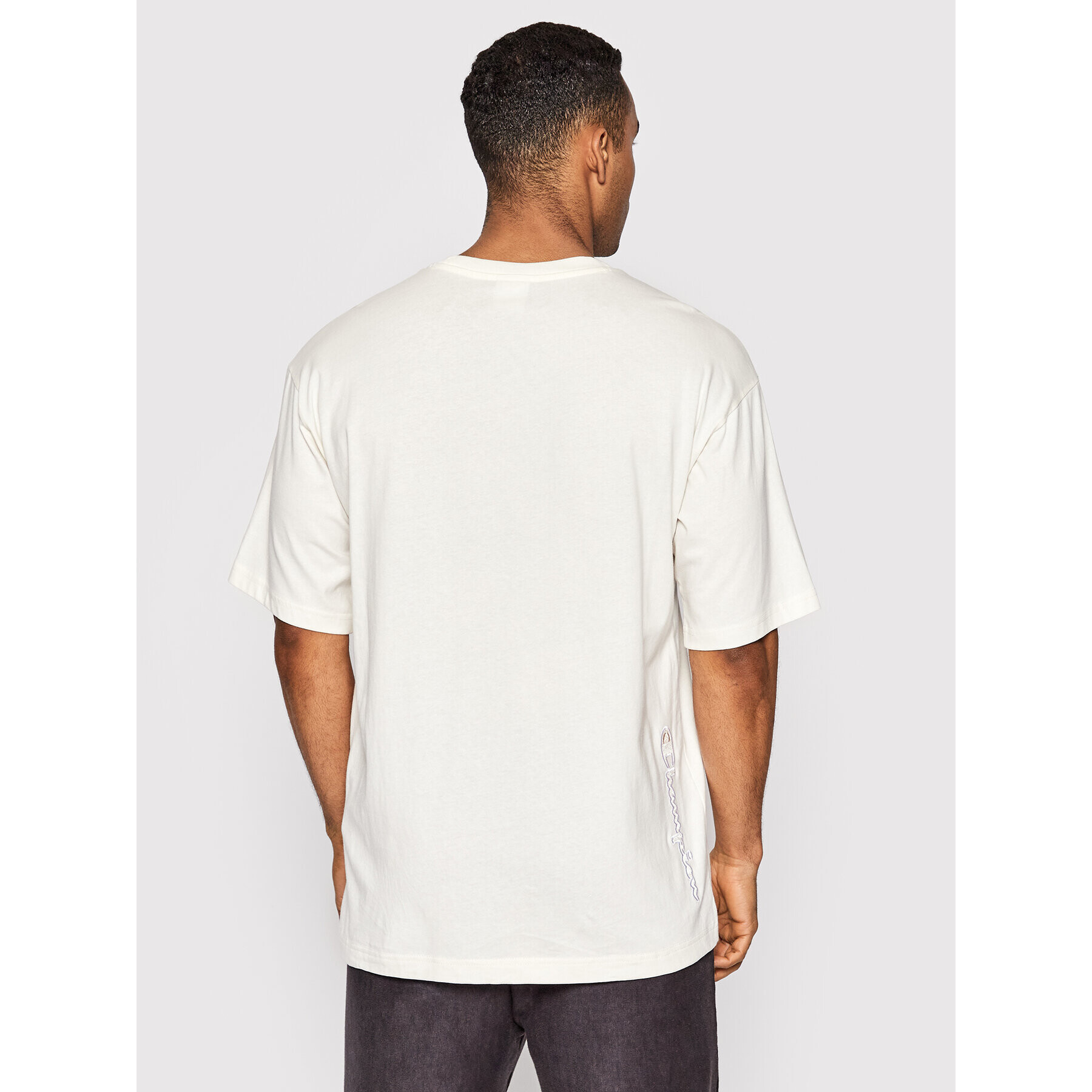 Champion Тишърт Back Embroidered Script Logo 217076 Бежов Custom Fit - Pepit.bg
