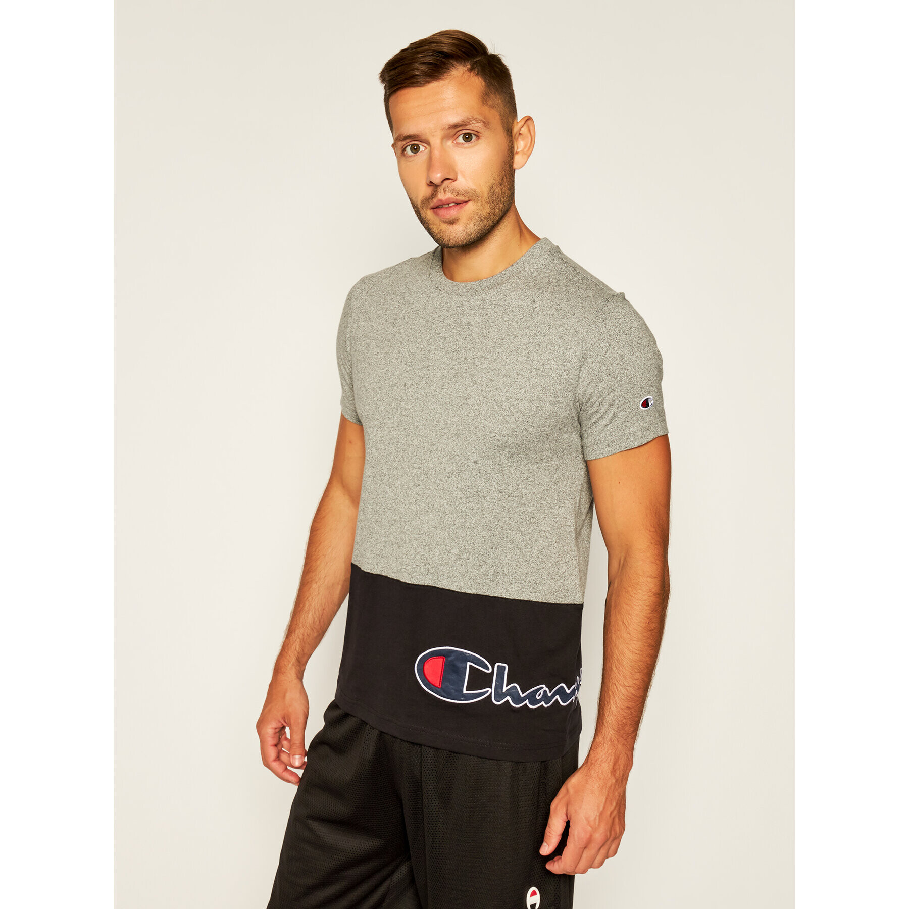 Champion Тишърт Colour Block Wraparound Logo 214208 Сив Comfort Fit - Pepit.bg