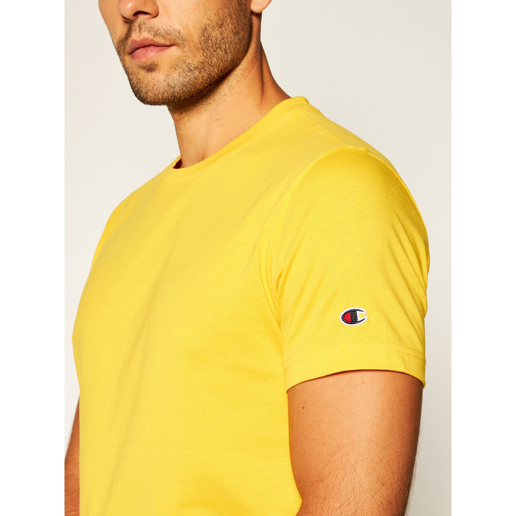 Champion Тишърт Colour Block Wraparound Logo 214208 Жълт Regular Fit - Pepit.bg