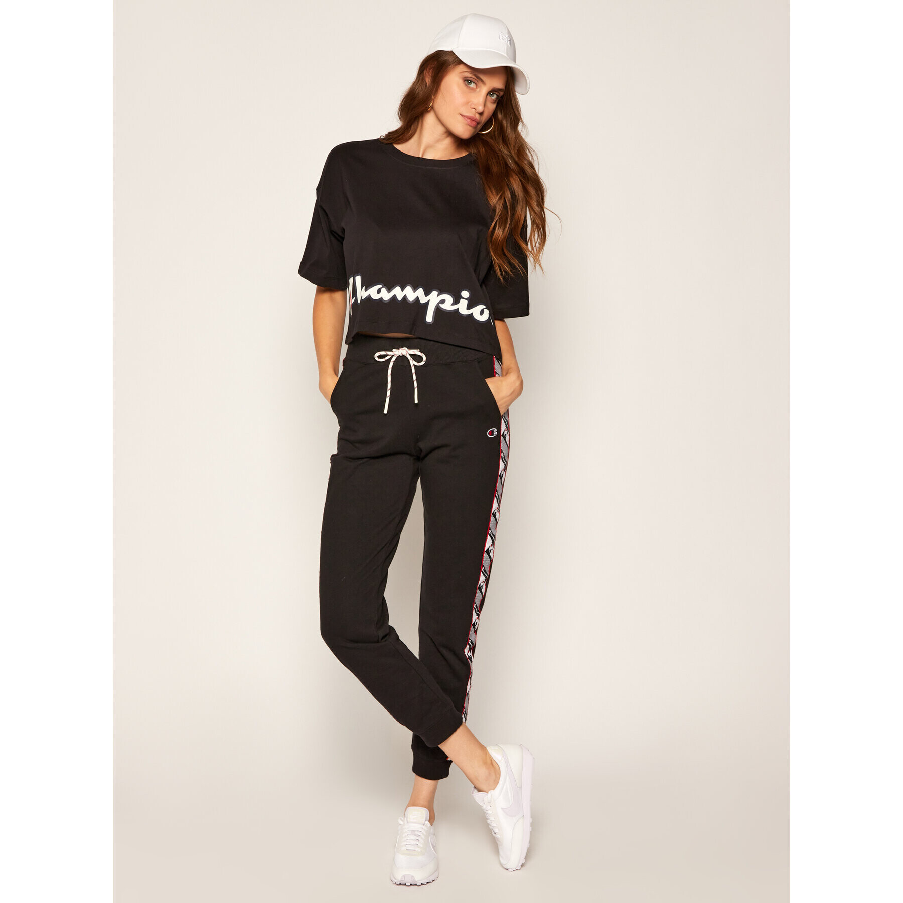 Champion Тишърт Cropped Script Logo Print Boxy 112655 Черен Oversize - Pepit.bg