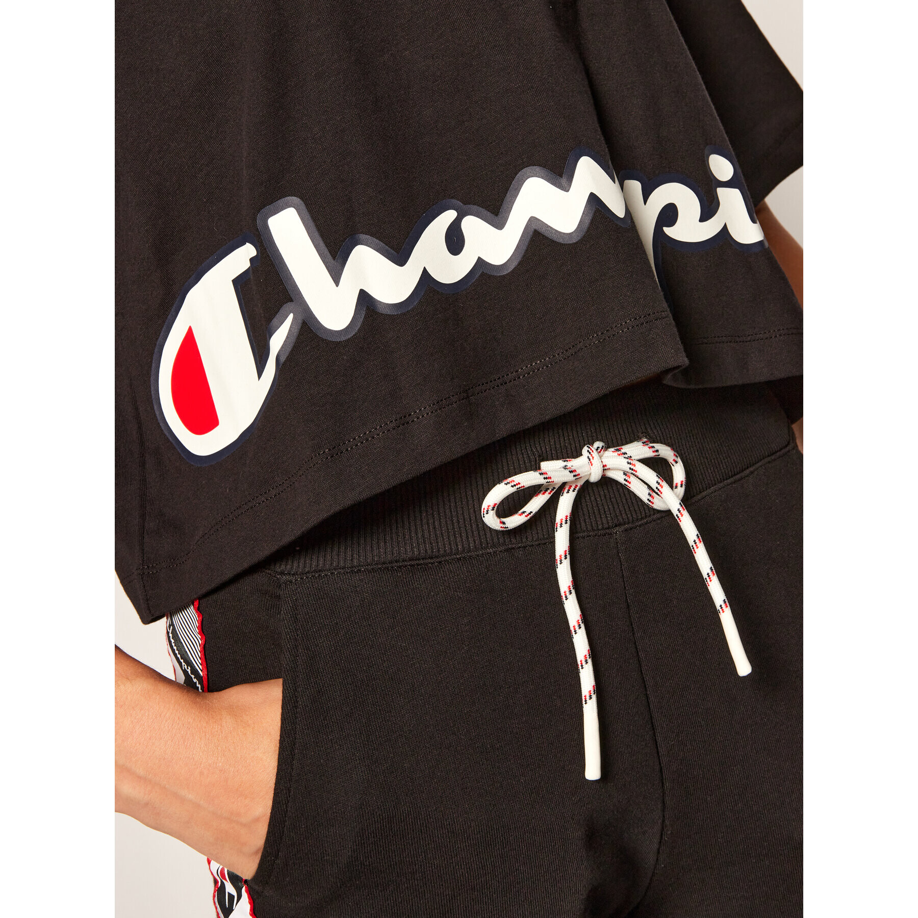 Champion Тишърт Cropped Script Logo Print Boxy 112655 Черен Oversize - Pepit.bg