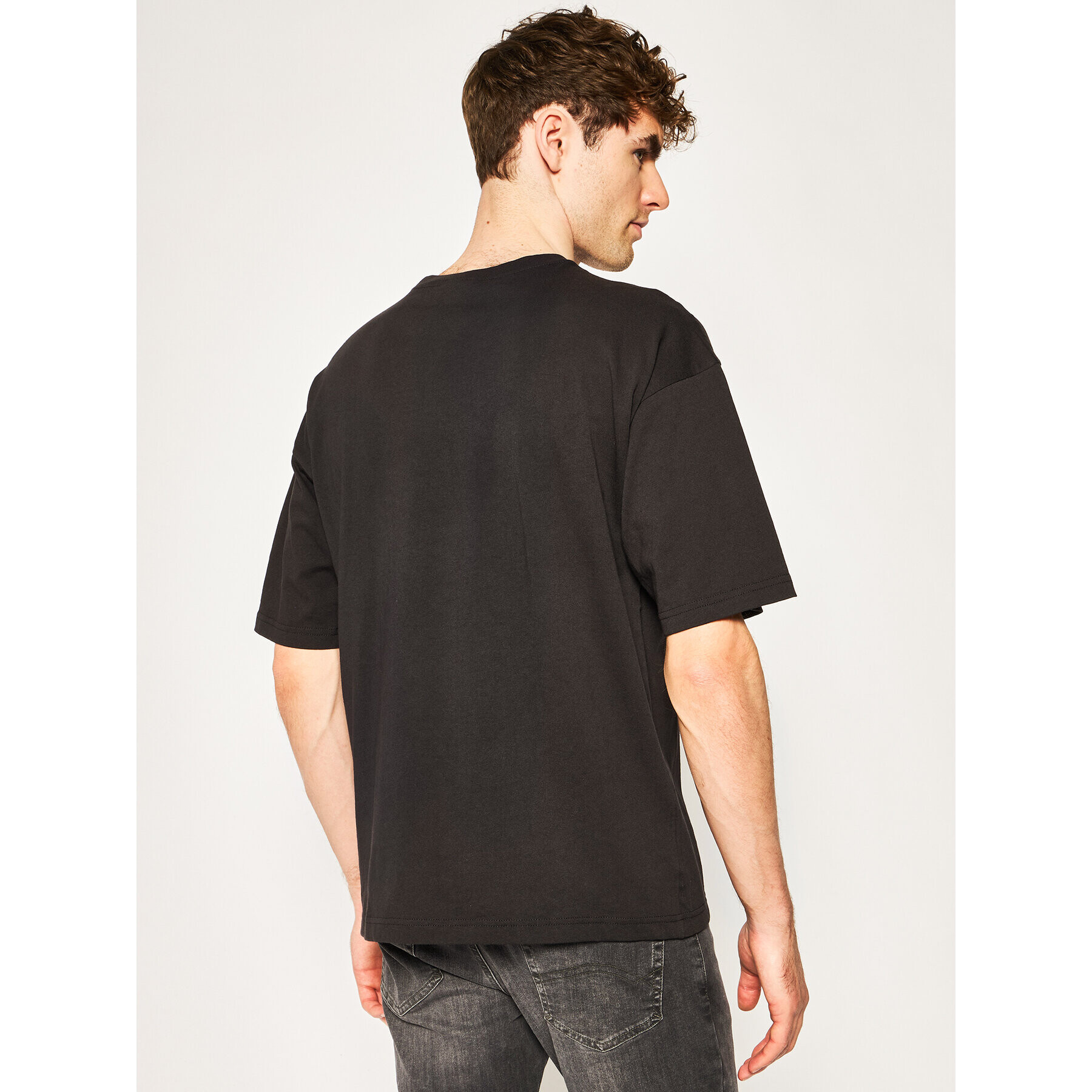 Champion Тишърт Deconstructed C Logo 214420 Черен Muscle Fit - Pepit.bg