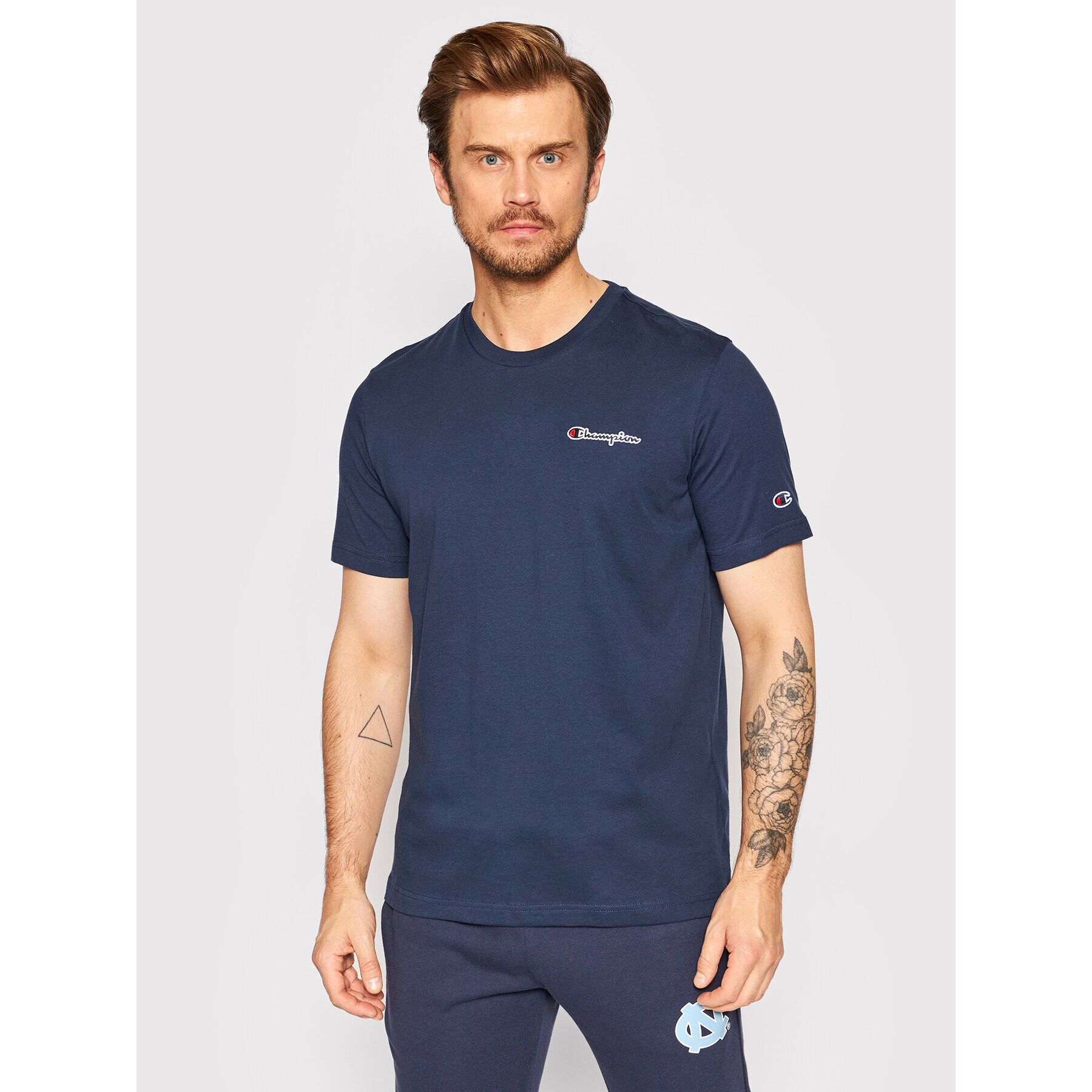 Champion Тишърт Embroidered Script Logo 217813 Тъмносин Comfort Fit - Pepit.bg