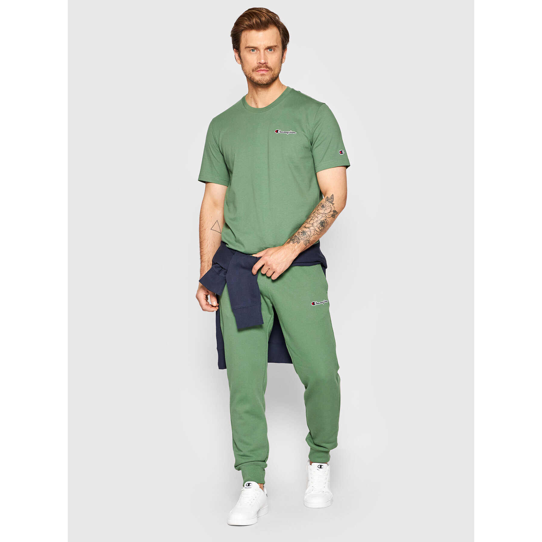 Champion Тишърт Embroidered Script Logo 217813 Зелен Comfort Fit - Pepit.bg