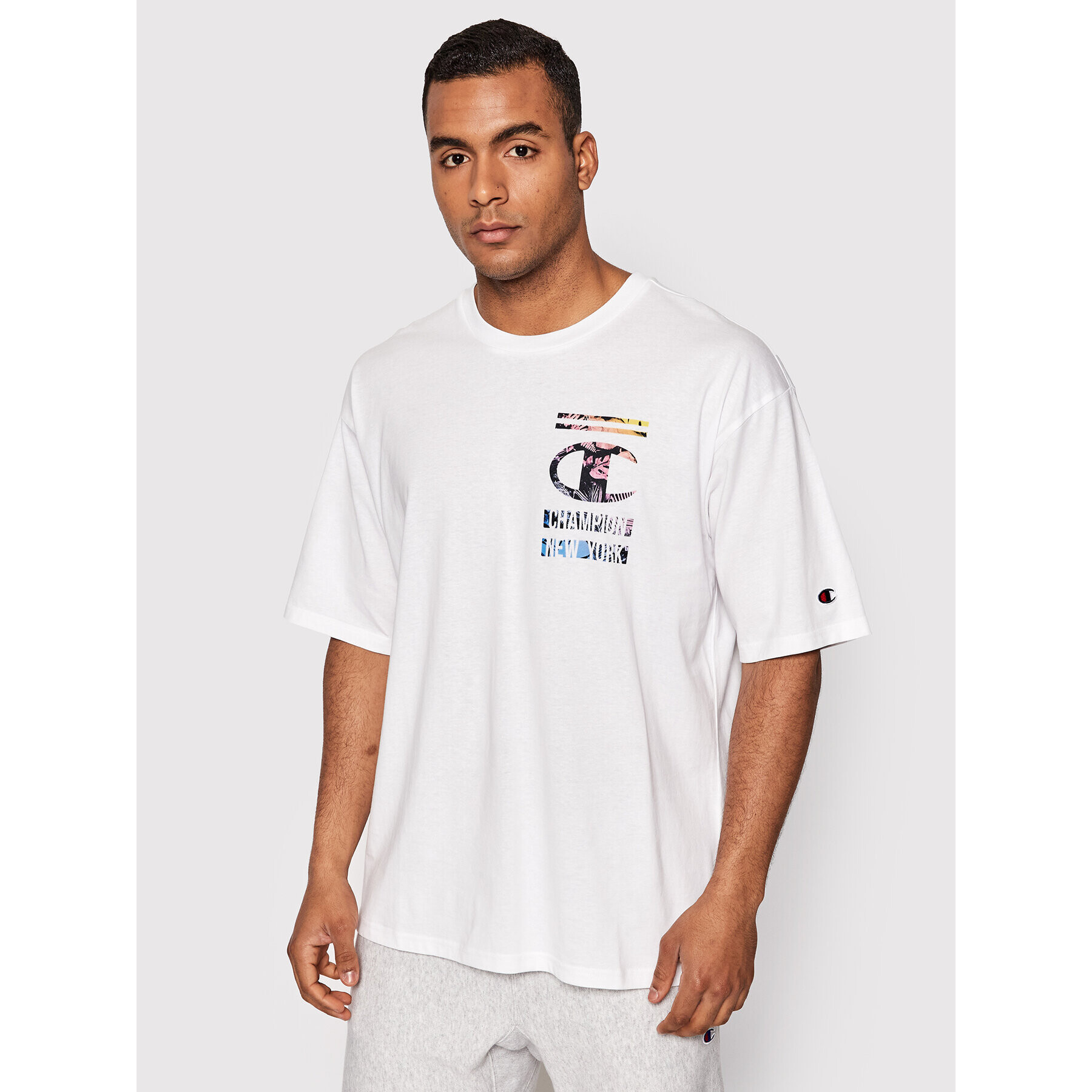 Champion Тишърт Graphic 217270 Бял Regular Fit - Pepit.bg