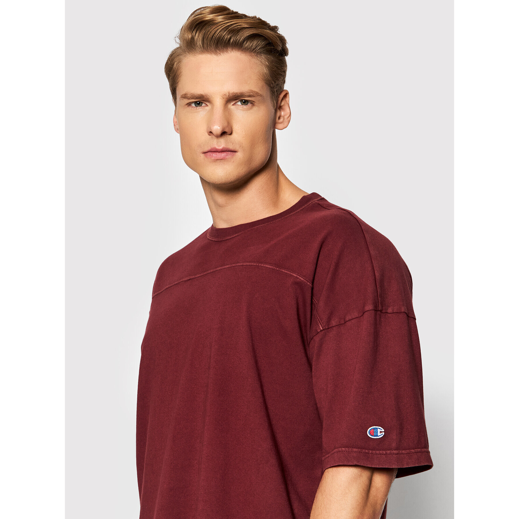 Champion Тишърт Logo 216492 Бордо Relaxed Fit - Pepit.bg