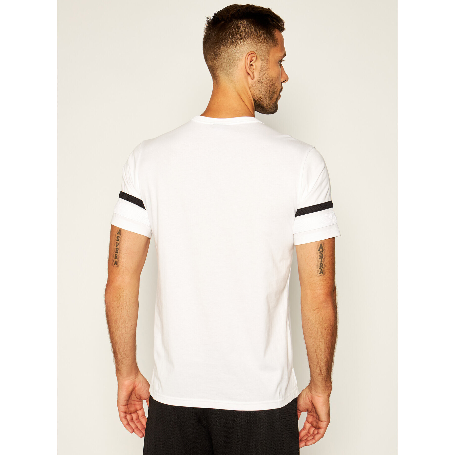 Champion Тишърт Scripe Detail Script Logo 214267 Бял Comfort Fit - Pepit.bg