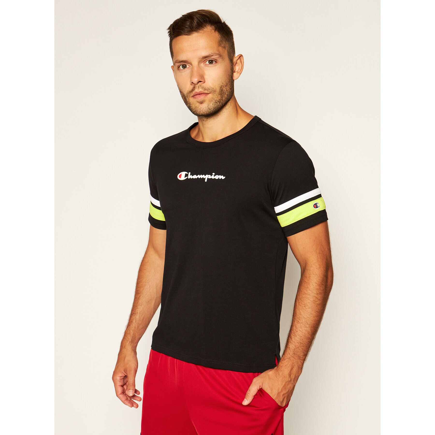 Champion Тишърт Scripe Detail Script Logo 214267 Черен Comfort Fit - Pepit.bg