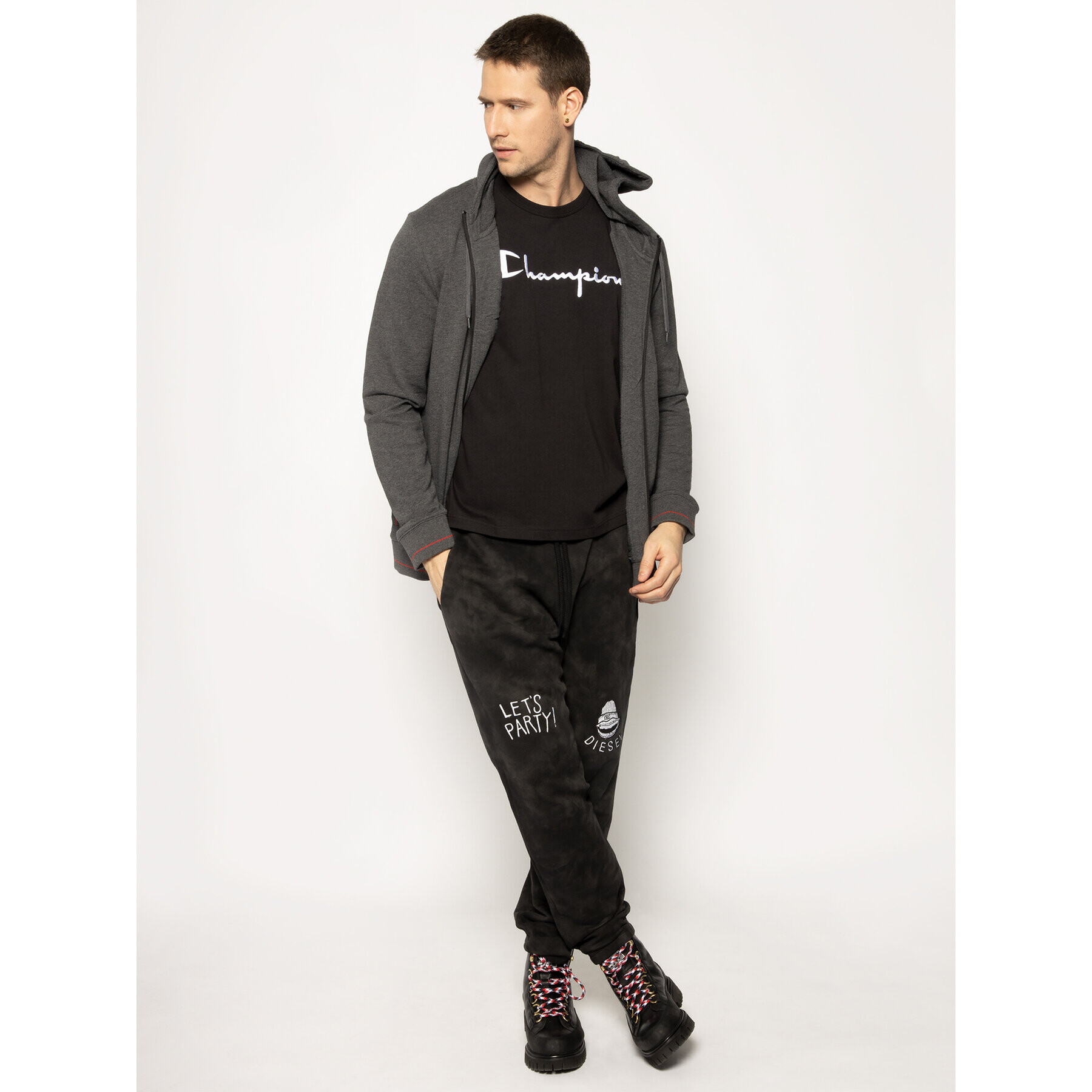 Champion Тишърт Script Logo 210972 Черен Regular Fit - Pepit.bg