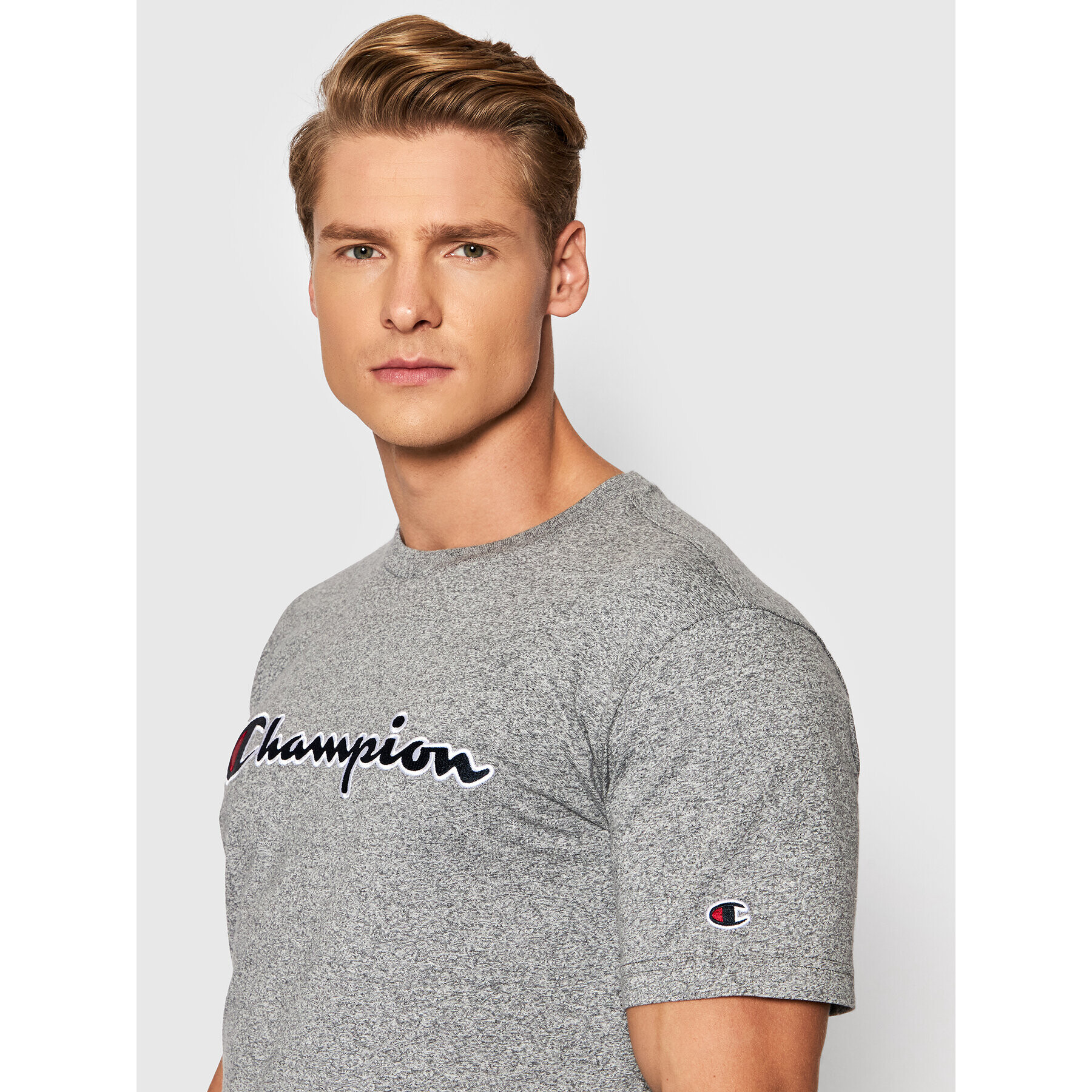 Champion Тишърт Script Logo 216473 Сив Comfort Fit - Pepit.bg