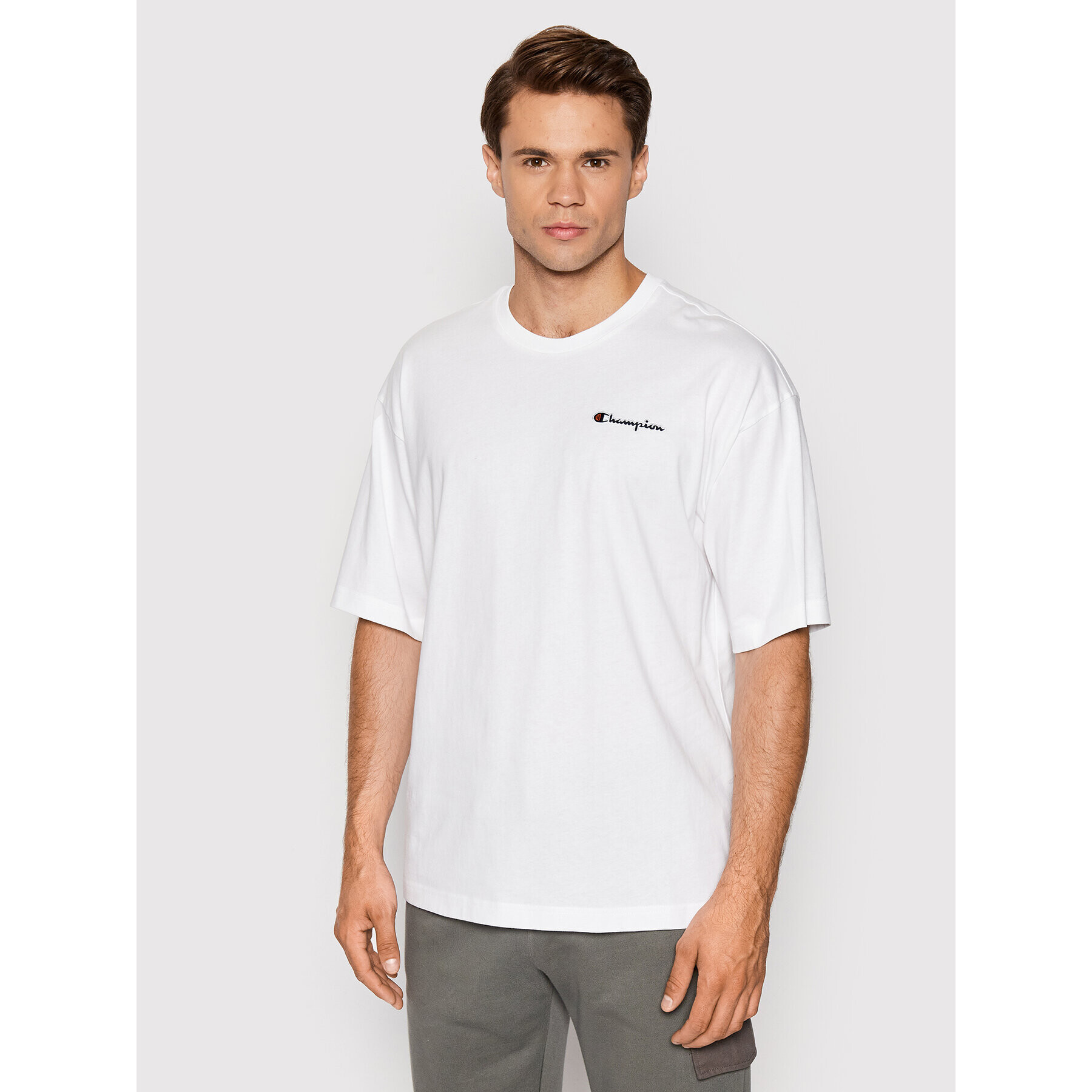 Champion Тишърт Script Logo 217071 Бял Comfort Fit - Pepit.bg