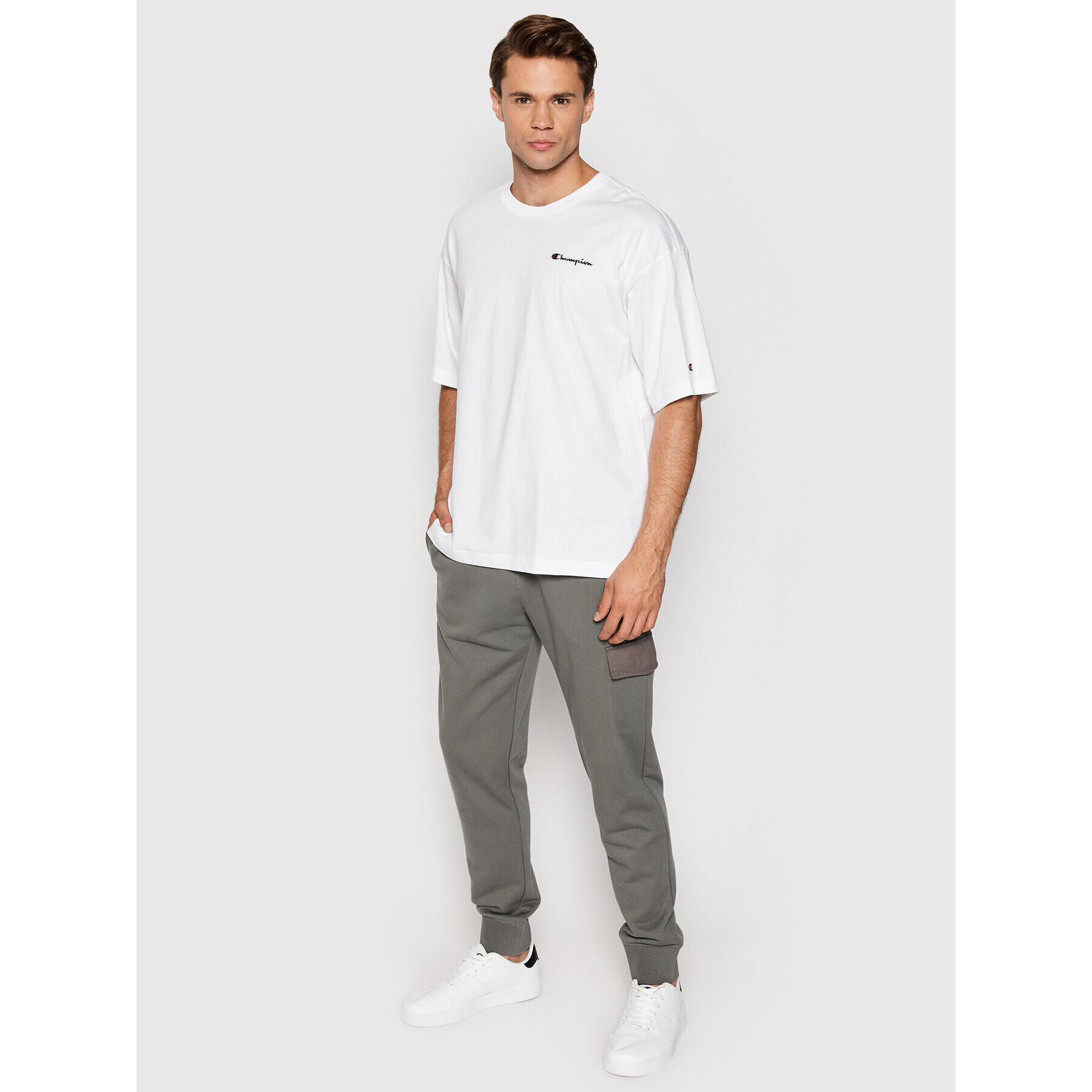 Champion Тишърт Script Logo 217071 Бял Comfort Fit - Pepit.bg
