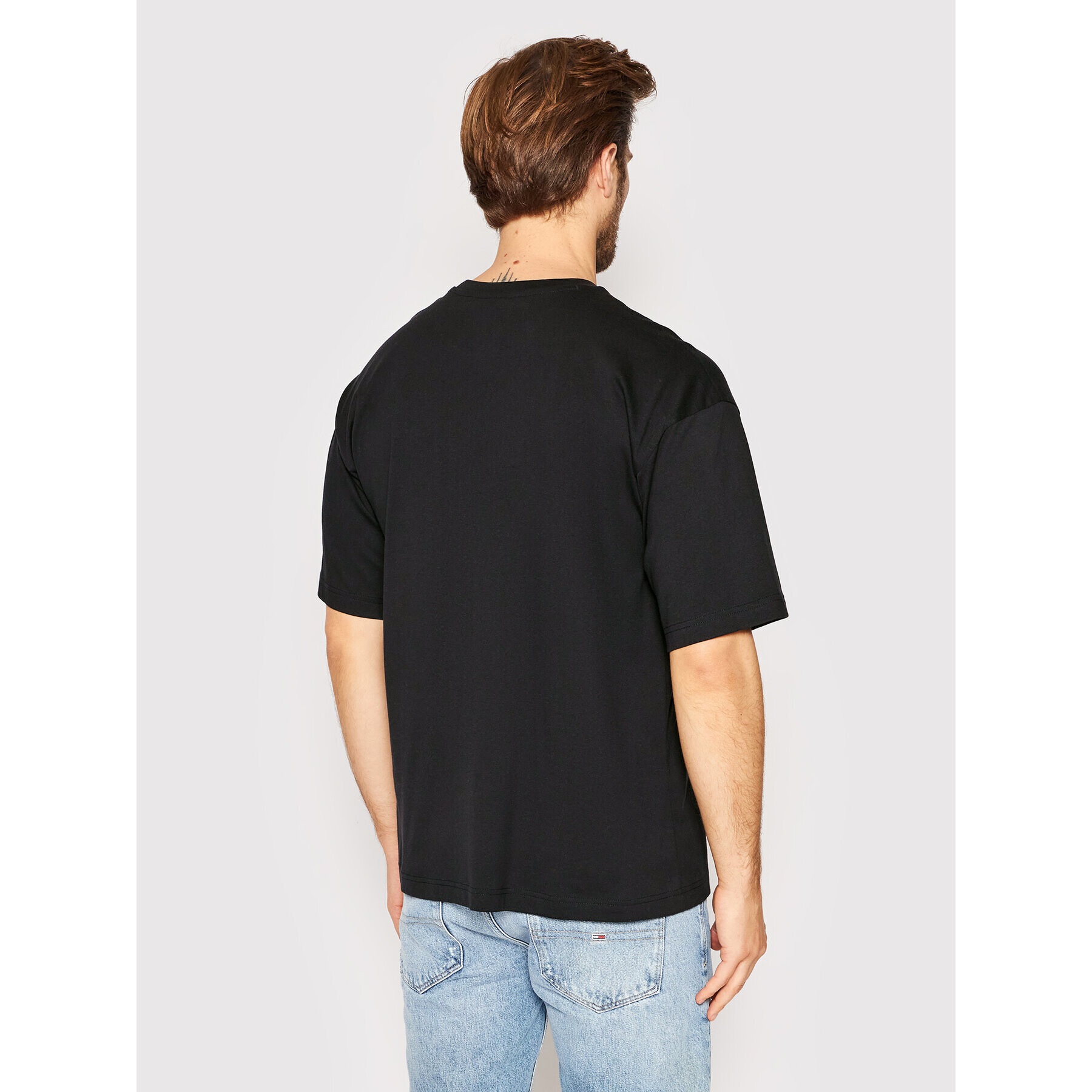 Champion Тишърт Script Logo 217071 Черен Comfort Fit - Pepit.bg
