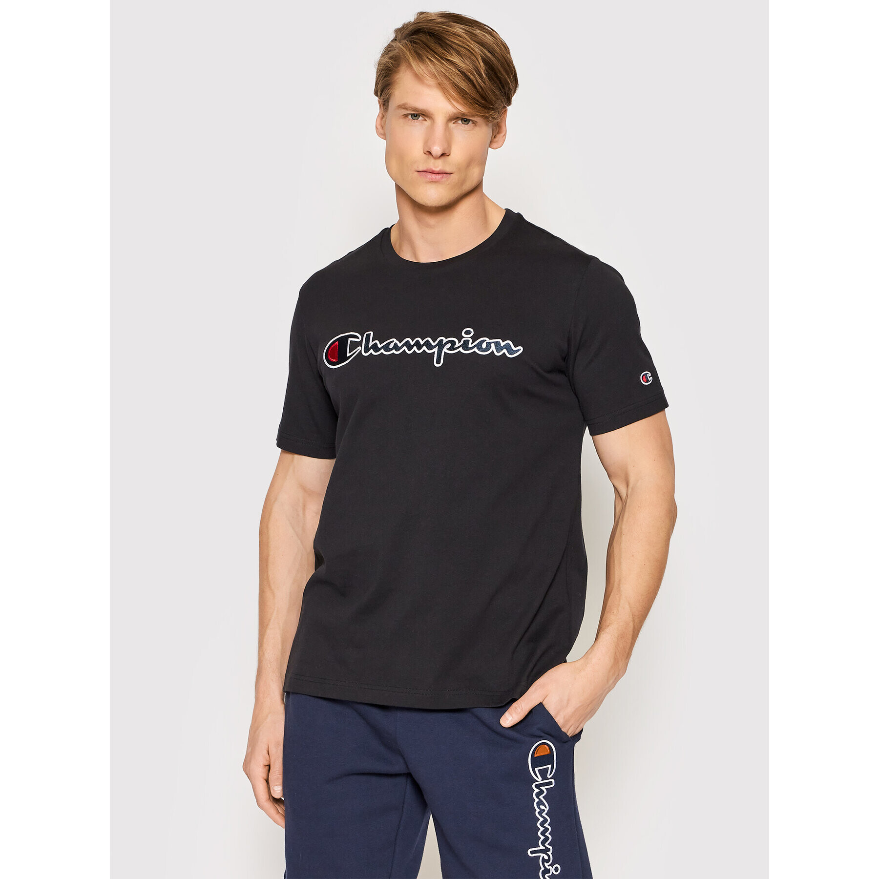 Champion Тишърт Script Logo 217814 Черен Regular Fit - Pepit.bg