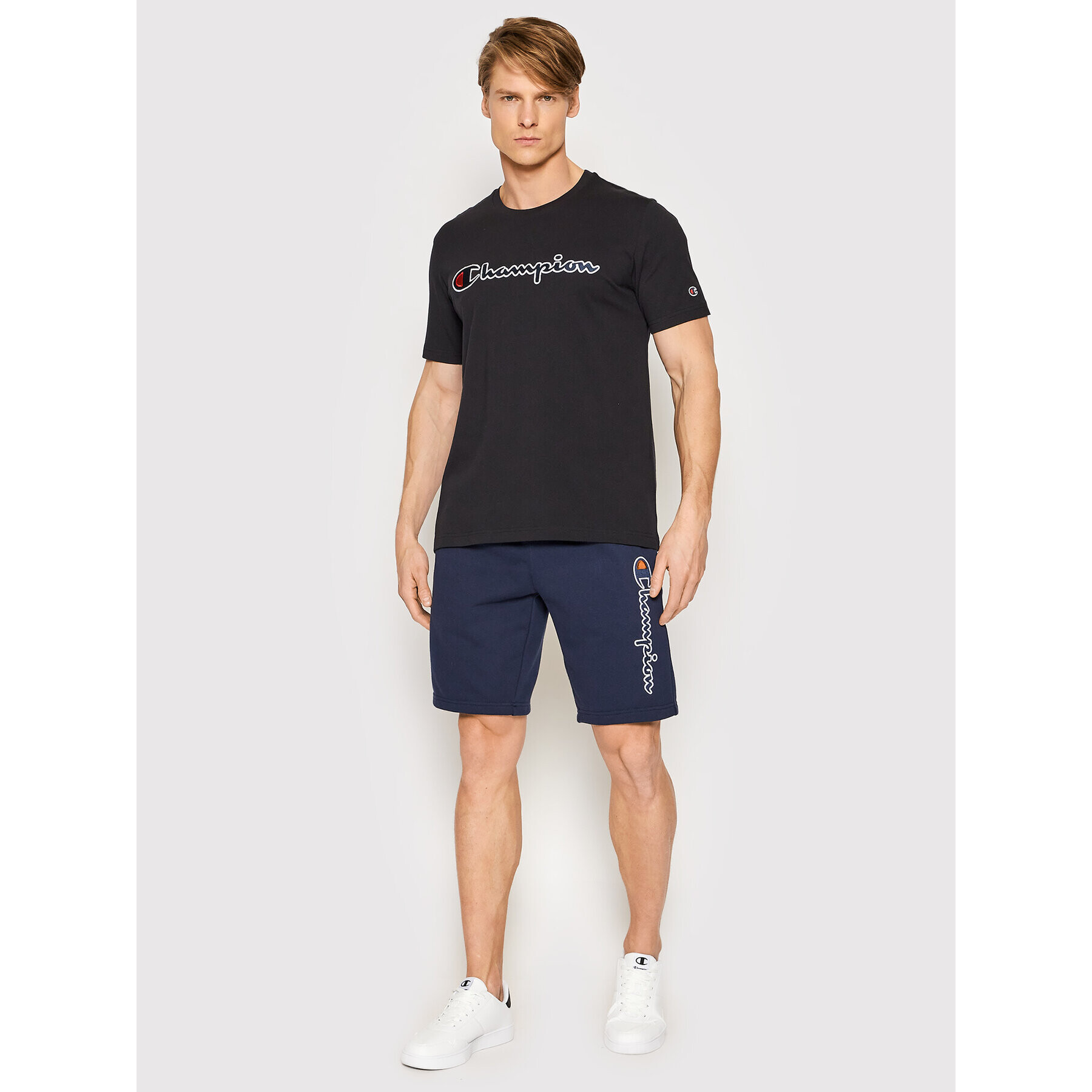 Champion Тишърт Script Logo 217814 Черен Regular Fit - Pepit.bg