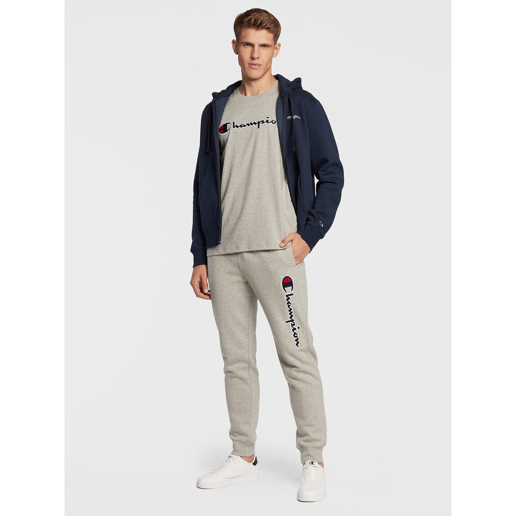 Champion Тишърт Script Logo Embroidery 218007 Сив Regular Fit - Pepit.bg