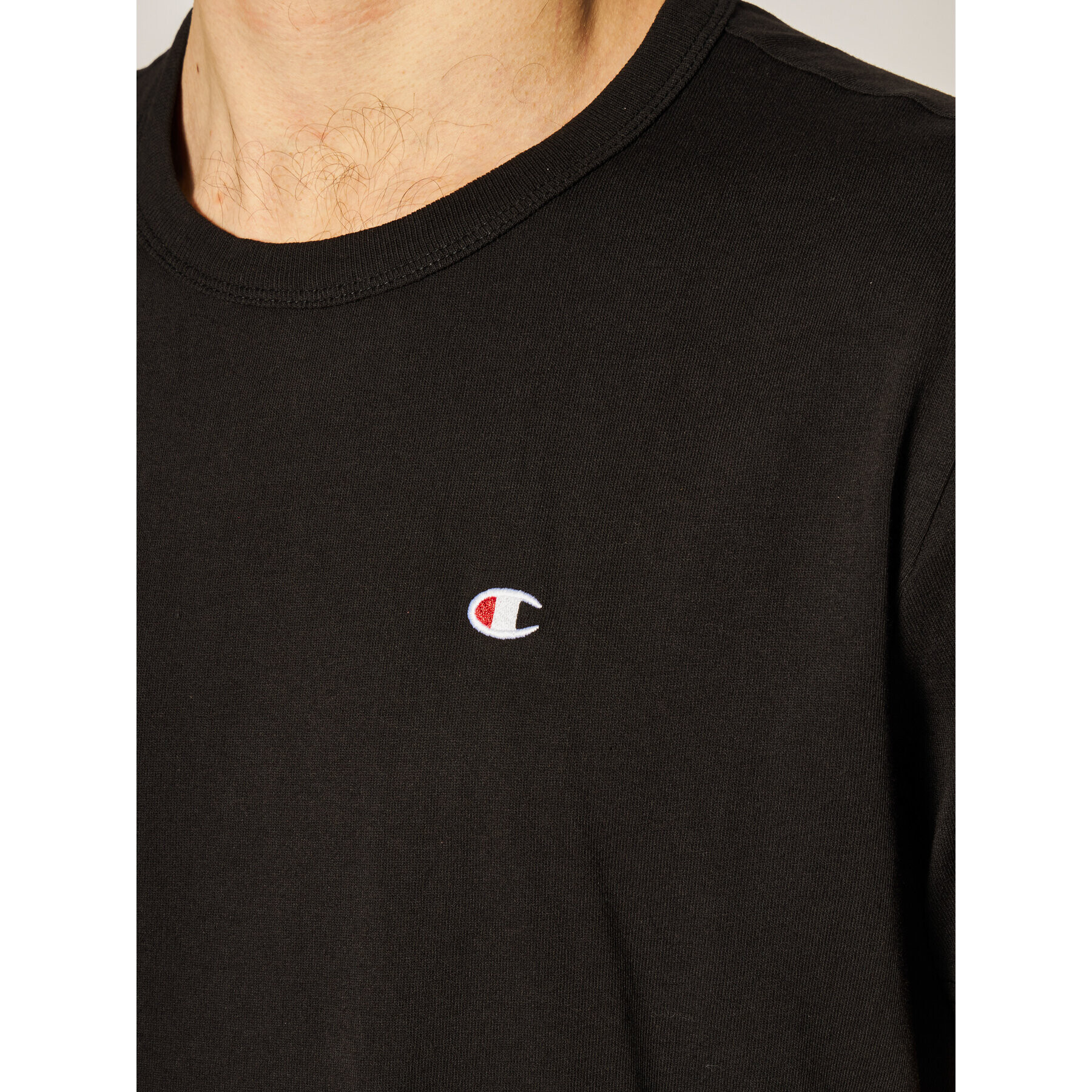 Champion Тишърт Small C Logo 214674 Черен Custom Fit - Pepit.bg