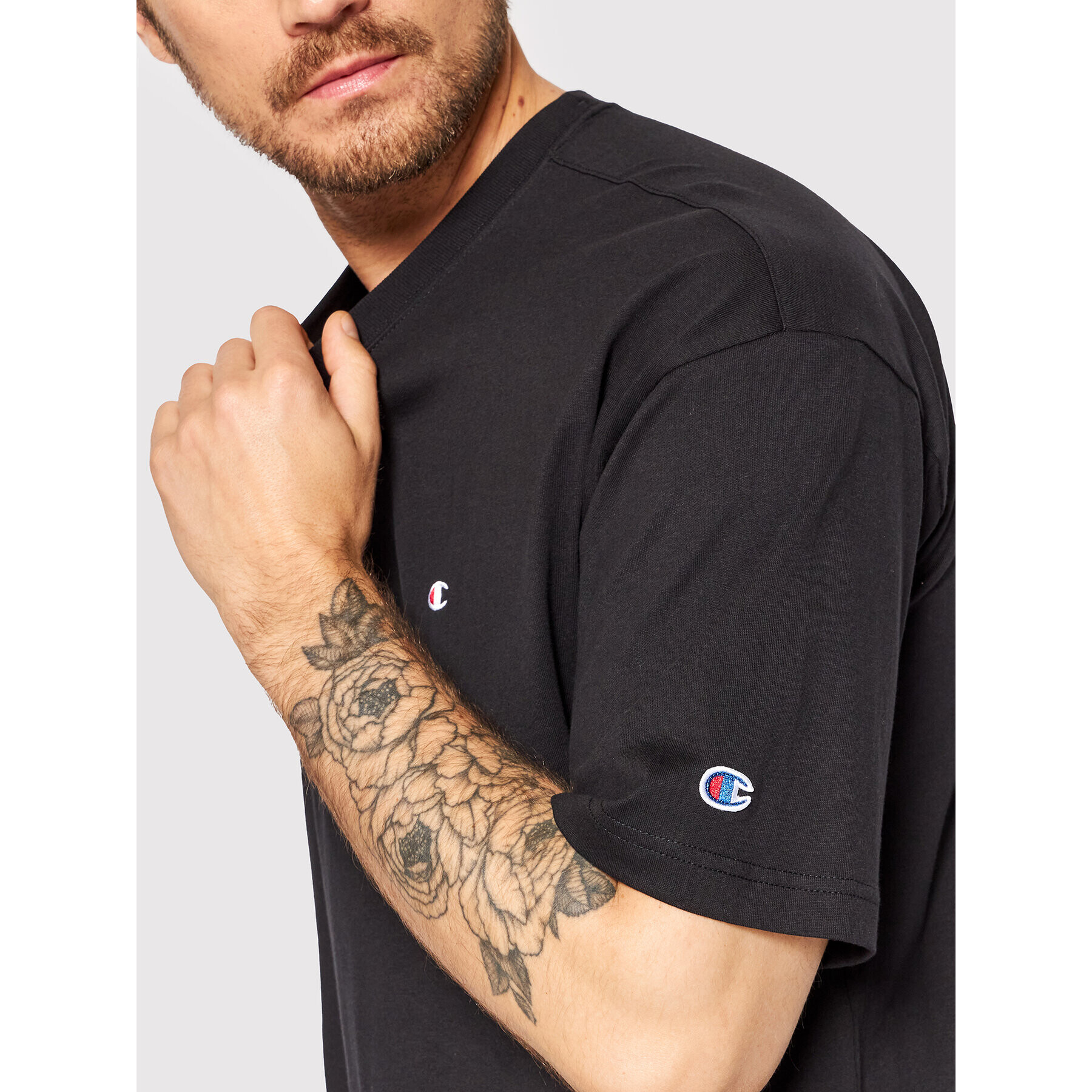 Champion Тишърт Small C Logo 216548 Черен Muscle Fit - Pepit.bg