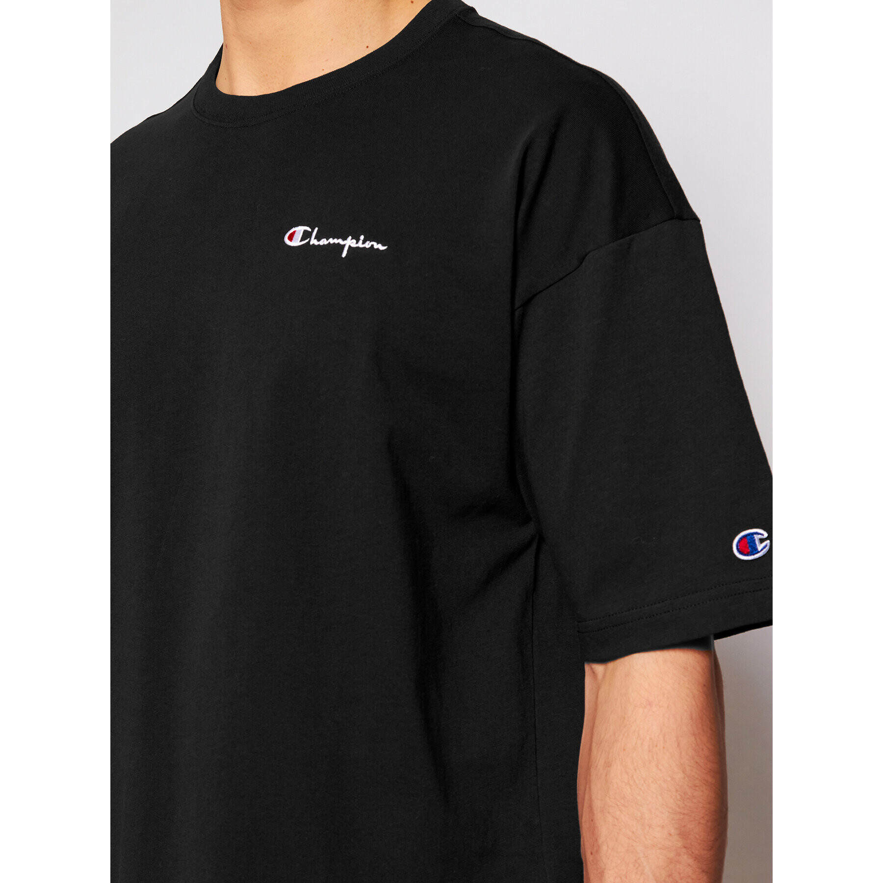 Champion Тишърт Small Script Logo 214282 Черен Custom Fit - Pepit.bg