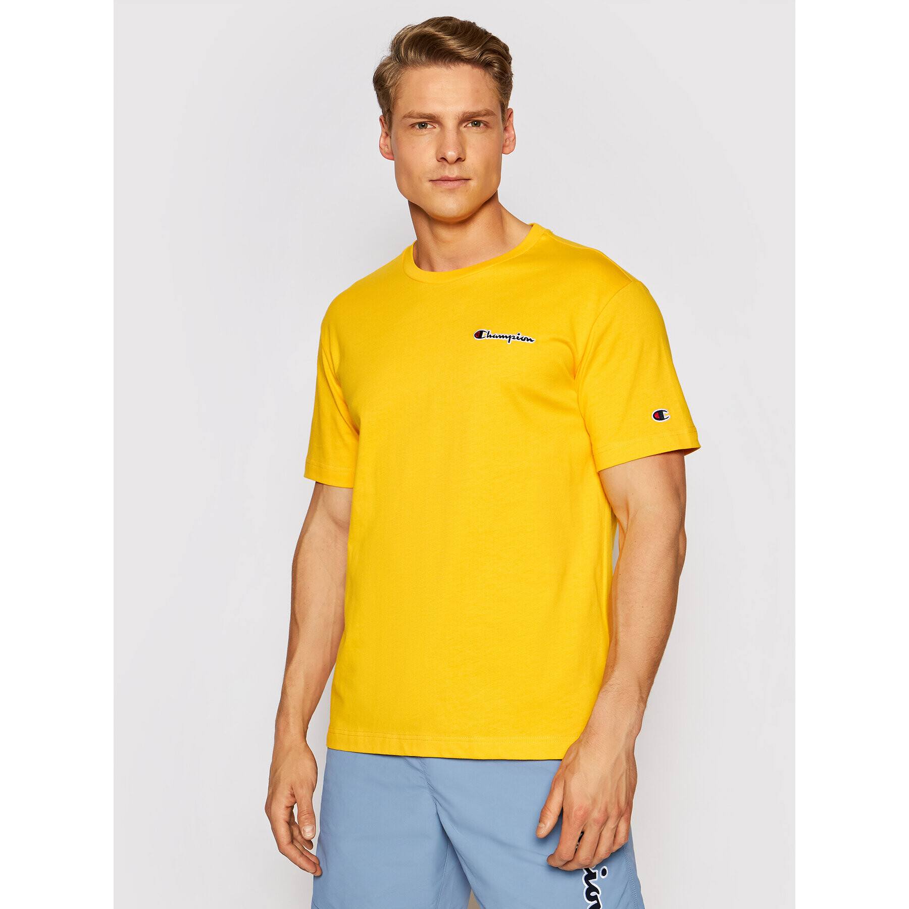 Champion Тишърт Small Script Logo 215940 Жълт Comfort Fit - Pepit.bg