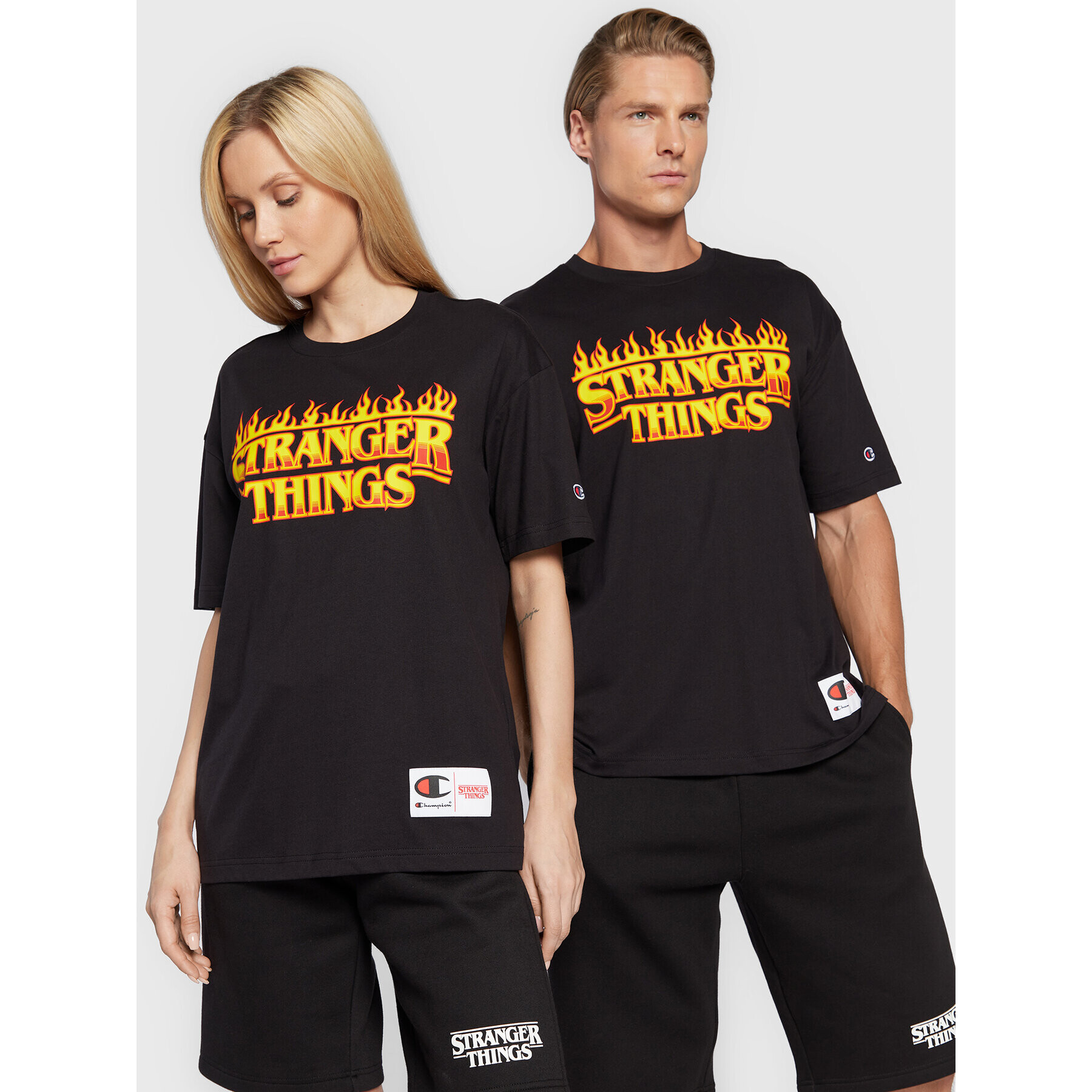 Champion Тишърт STRANGER THINGS Unisex 217791 Черен Custom Fit - Pepit.bg